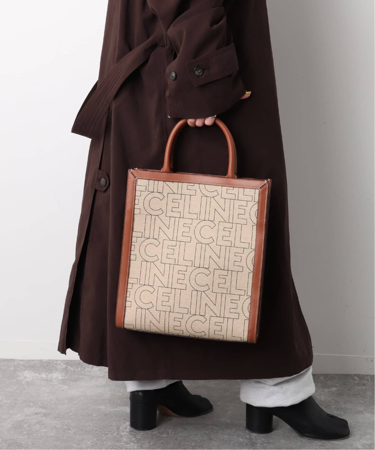 CELINE/セリーヌ】Vertical cabas tote logo（トートバッグ