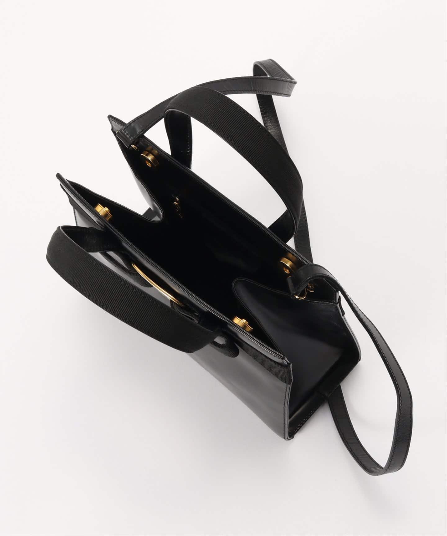 リサ【美品】フェラガモ ２Ｗａｙバッグ  ヴィンテージ 黒 ヴァラ VINTAGE FERRAGAMO/フェラガモ】 Vara 2wayバッグ（ハンドバッグ