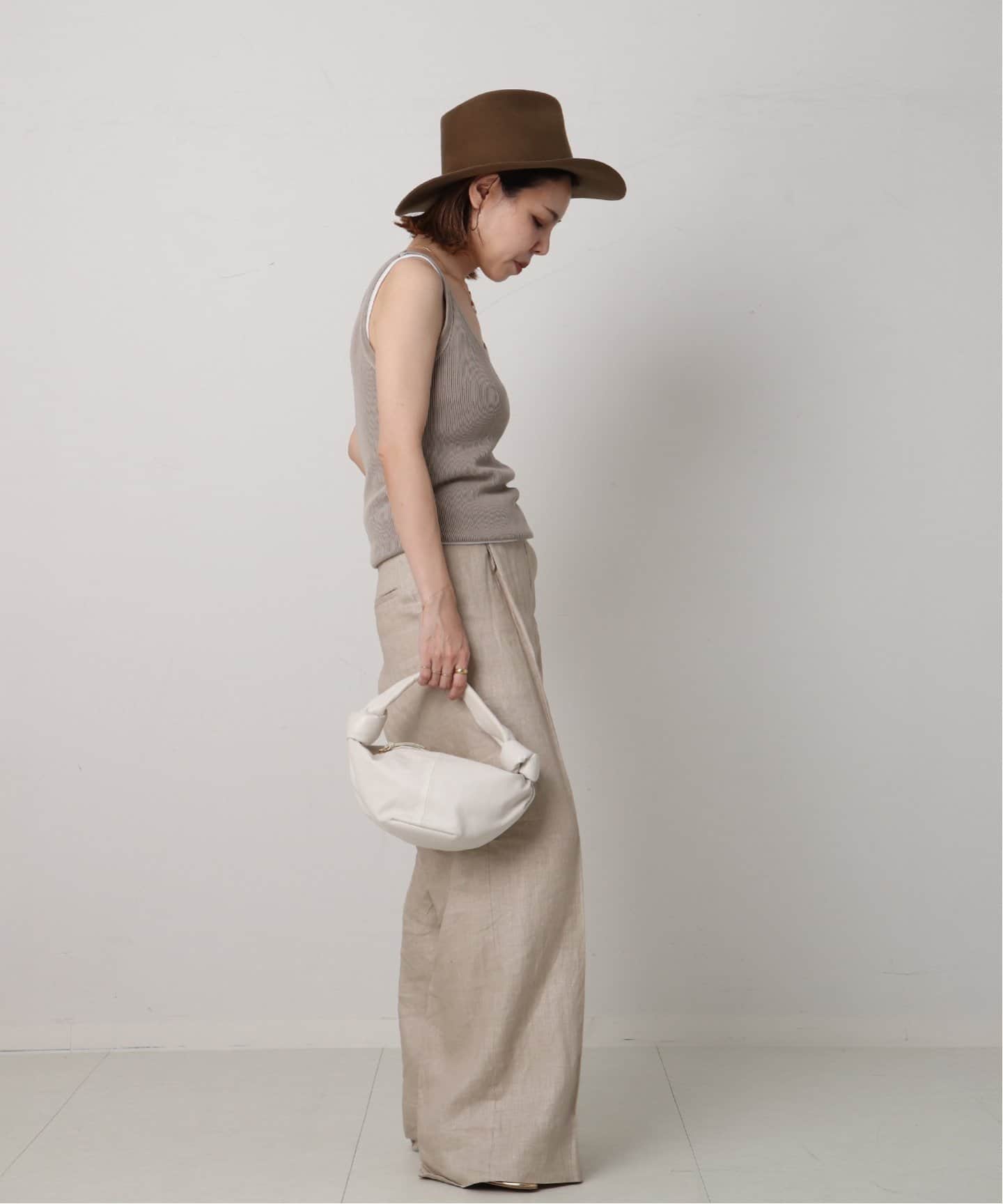 直営店☆BOTTEGA VENETA☆ Double knot レザー ハンドバッグ DOUBLE KNOT BOTTEGA VENETA(ボッテガヴェネタ) バッグ・カバン