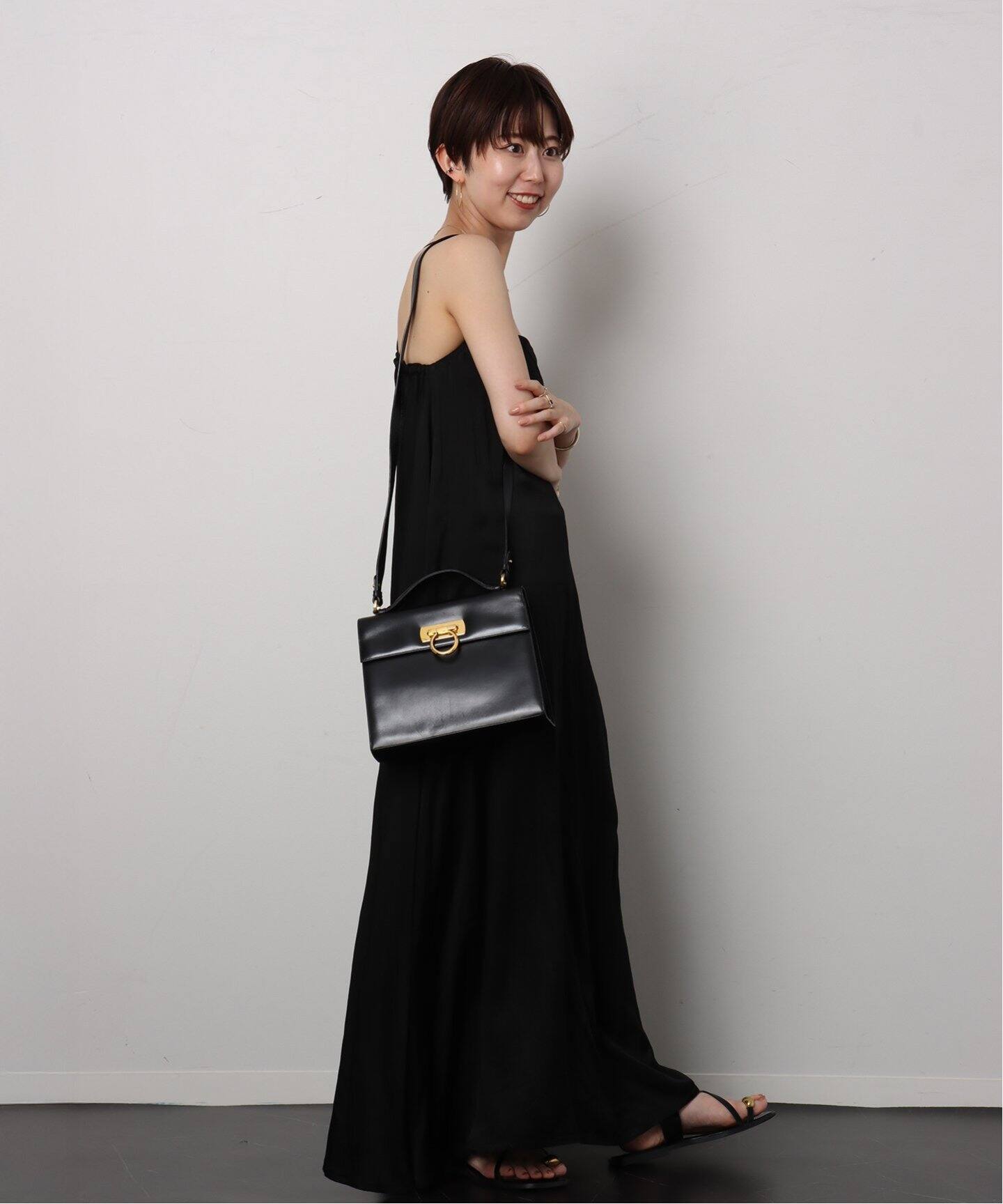 ☆Salvatore Ferragamo☆ GANCINI 2wayバッグ NERO♪ VINTAGE FERRAGAMO/フェラガモ】 Gancini 2wayバッグ