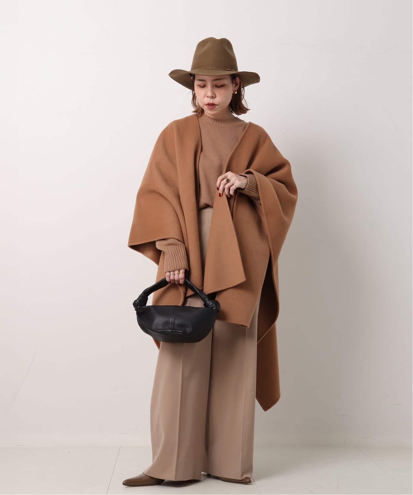 BOTTEGA VENETA/ボッテガ ヴェネタ】Double knot（ハンドバッグ