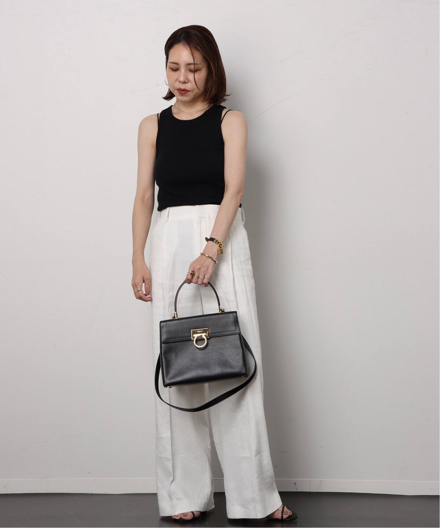 VINTAGE FERRAGAMO/フェラガモ】 Gancini 2wayバッグ