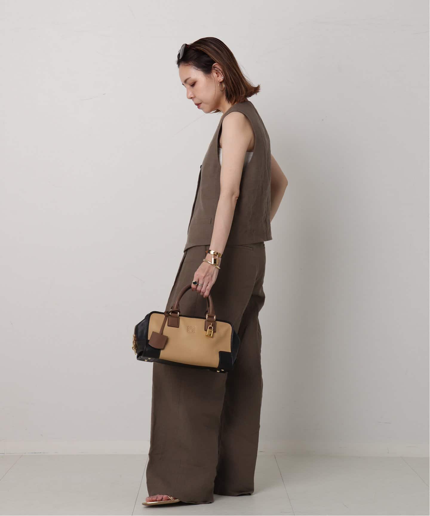 VIP! LOEWE AMAZONA 28 アナグラム ストラップ付 ハンドバッグ Amazona（LOEWE） ロエベ アマソナ28 ストラップ付 レザー黒