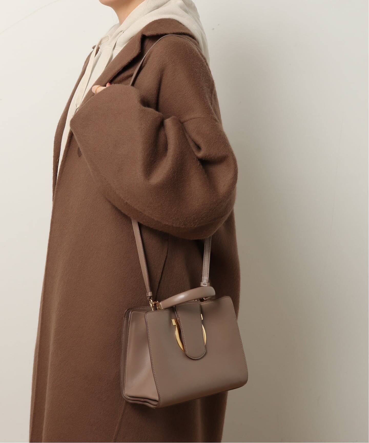 VINTAGE FERRAGAMO/フェラガモ】Gancini 2wayバッグ（ハンドバッグ