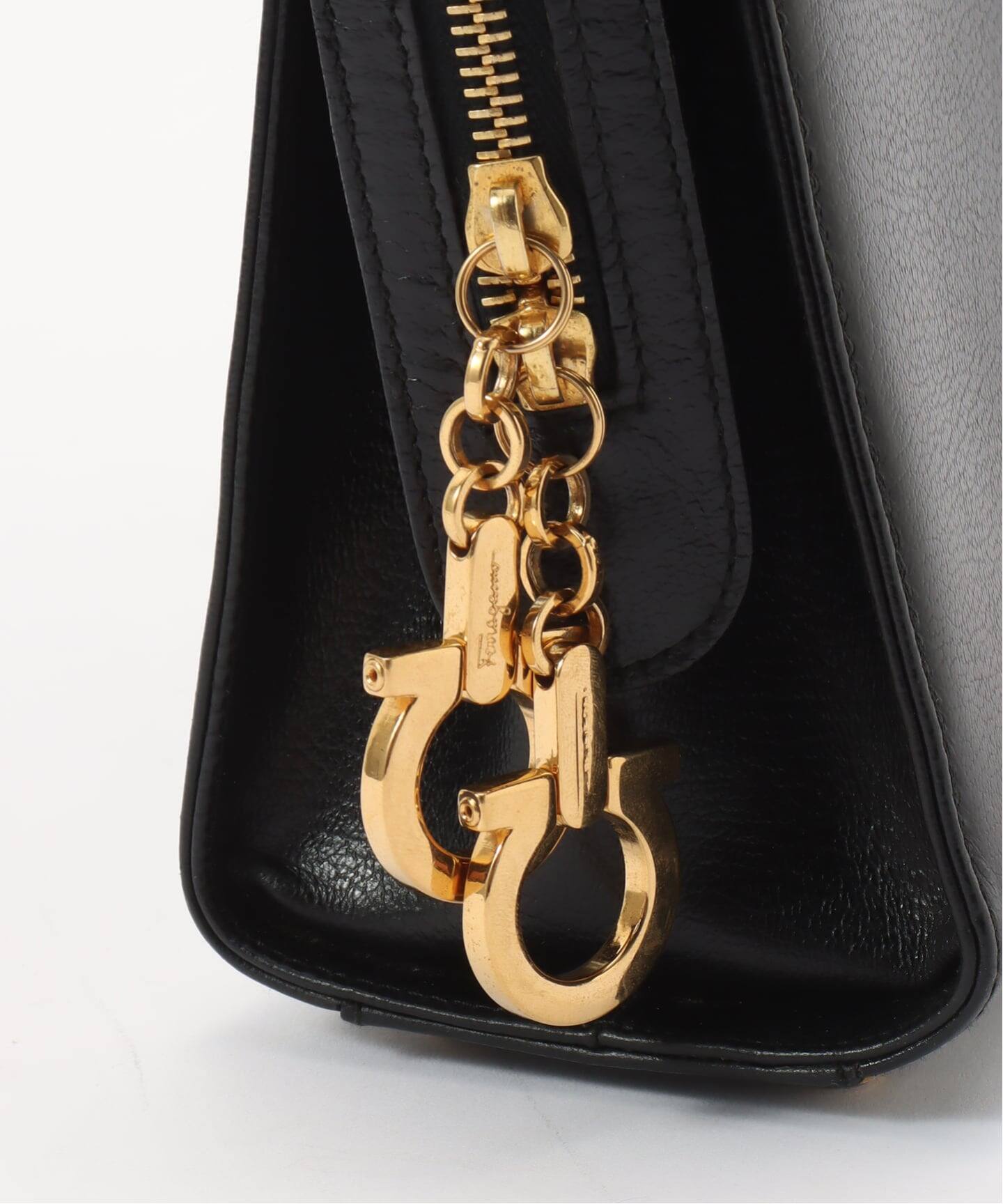 VINTAGE FERRAGAMO/フェラガモ】Gancini ハンドバッグ（ハンドバッグ