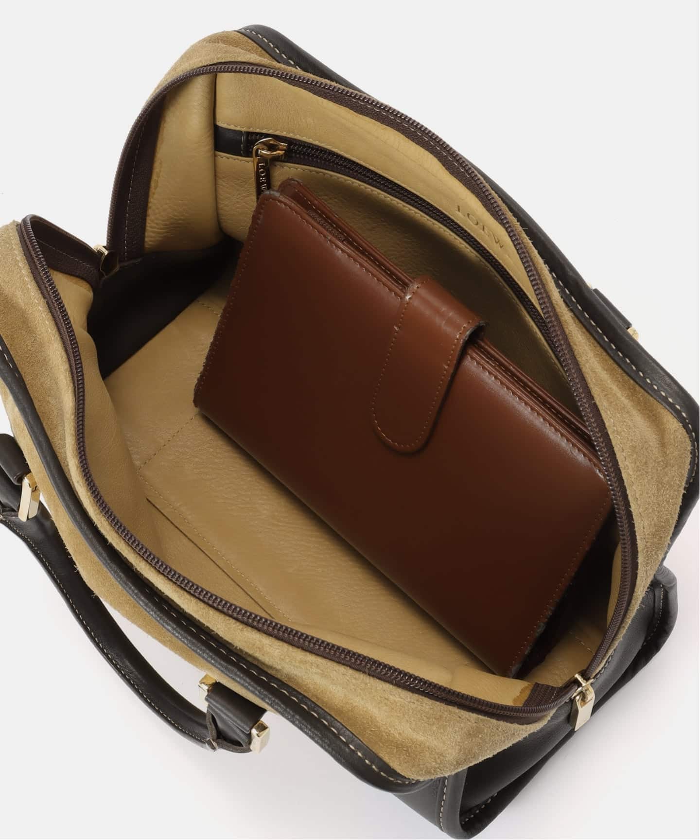 LOEWE ロエベ　ボストンバッグ レザー ベージュ ショルダー　ハンド　大きめ LOEWE ロエベ ボストンバッグ レザー ベージュ ショルダー ハンド 大きめ