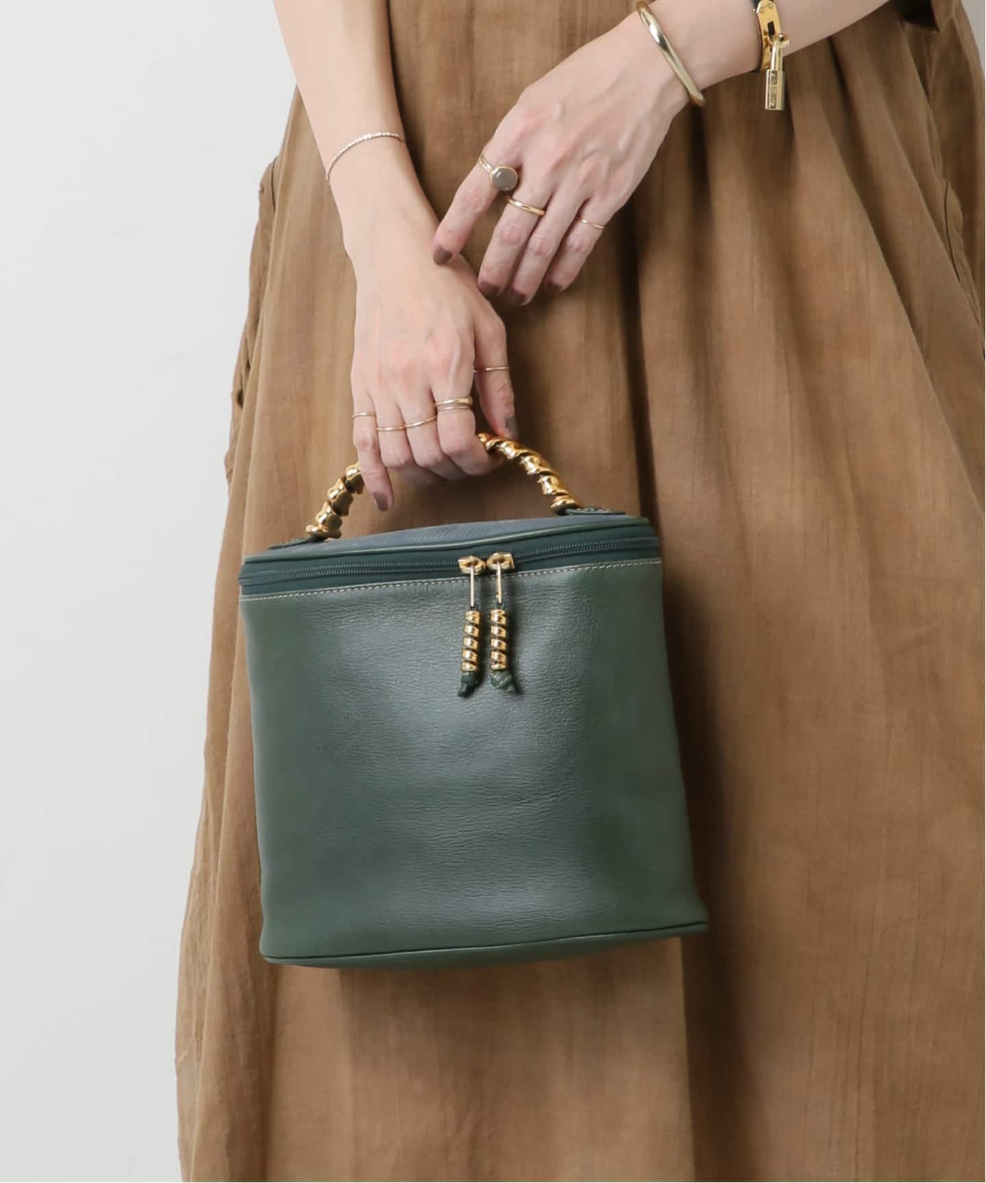 n*屋様 LOEWE バニティバッグ　ベラスケス　オーバル型　ボックス型　ハンド VINTAGE LOEWE/ロエベ】Velasquez バニティバッグ（ハンドバッグ