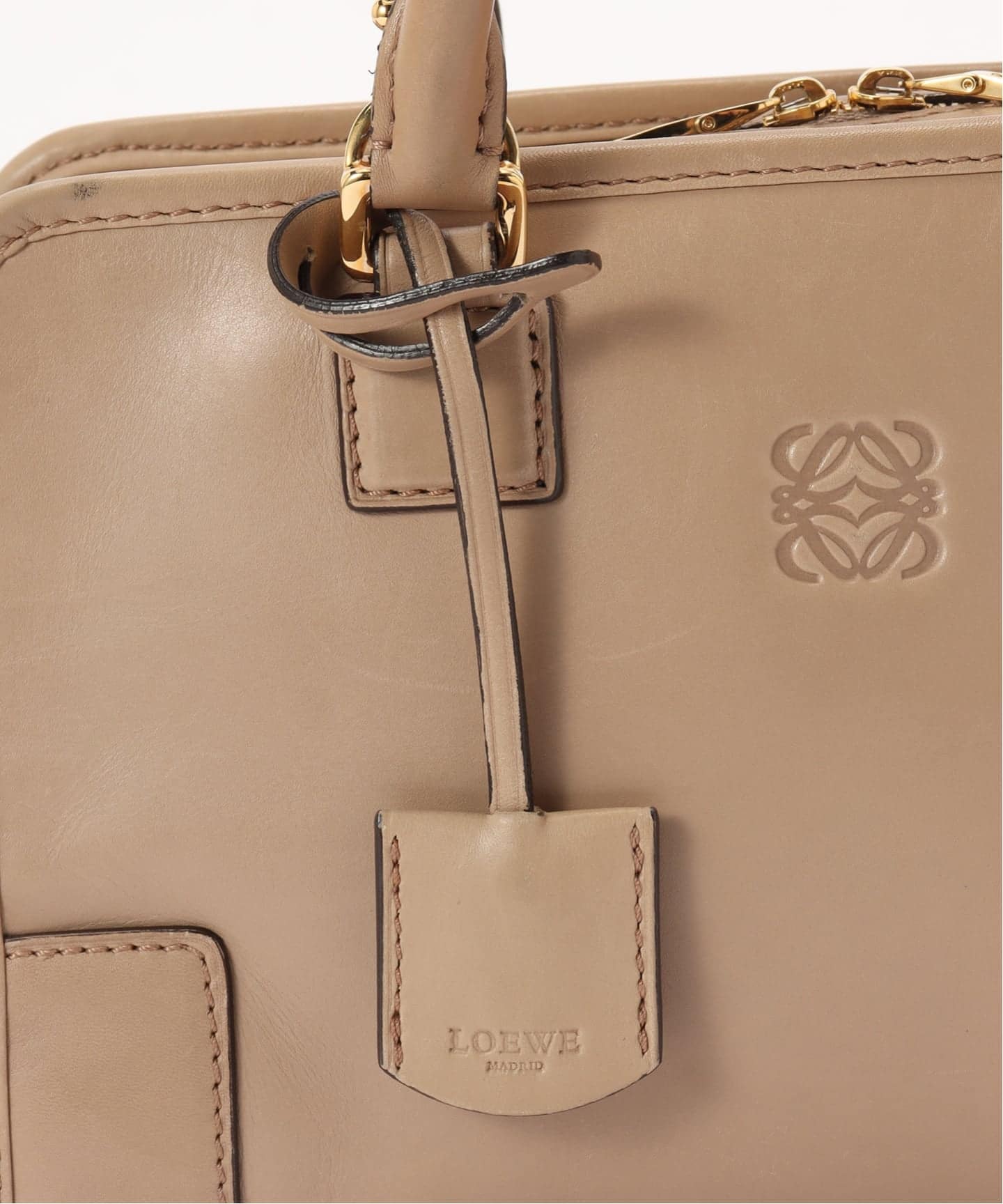 ロエベ　ベージュ ハンドバッグ ロエベ(LOEWE)ロエベ パズルエッジ ミニ ハンドバッグ ベージュ