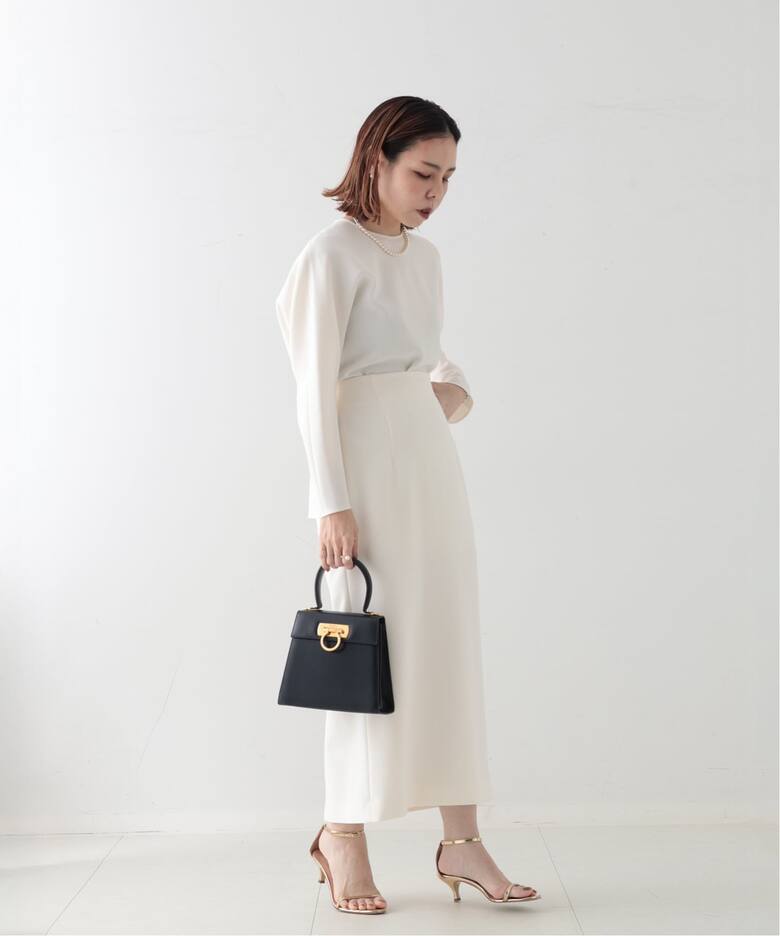 Ferragamoフェラガモ ワンダ 2WAYバッグ ガンチーニ ホワイト 美品 
