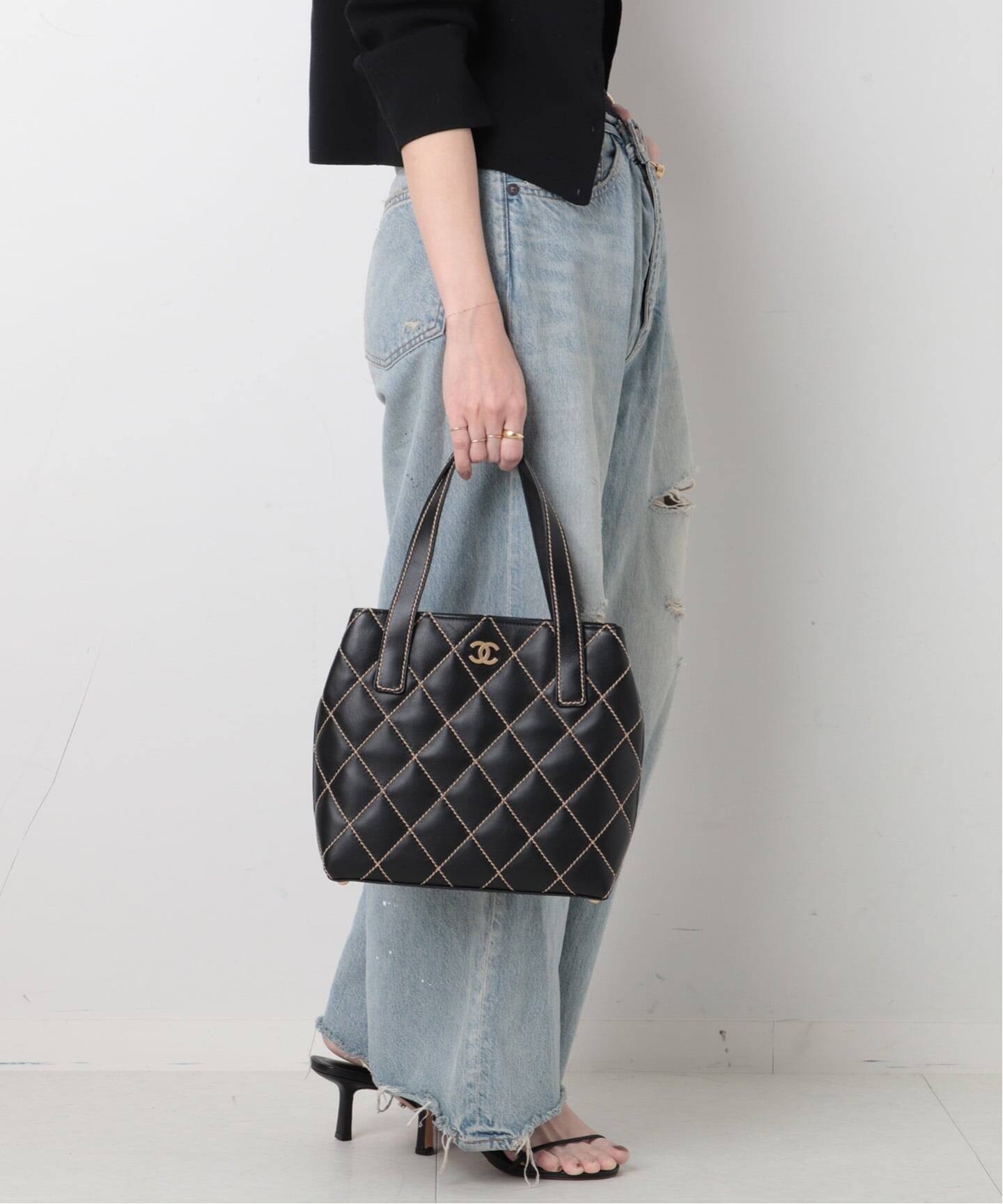 シャネル（CHANEL）の「ワイルドステッチ」シリーズのトートバッグです。 VINTAGE CHANEL/シャネル】Wild stitch トートバッグ（トートバッグ