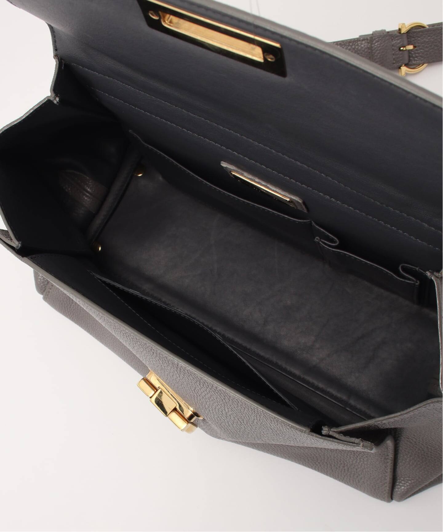 VINTAGE FERRAGAMO/フェラガモ】Sofia 2wayバッグ gancini