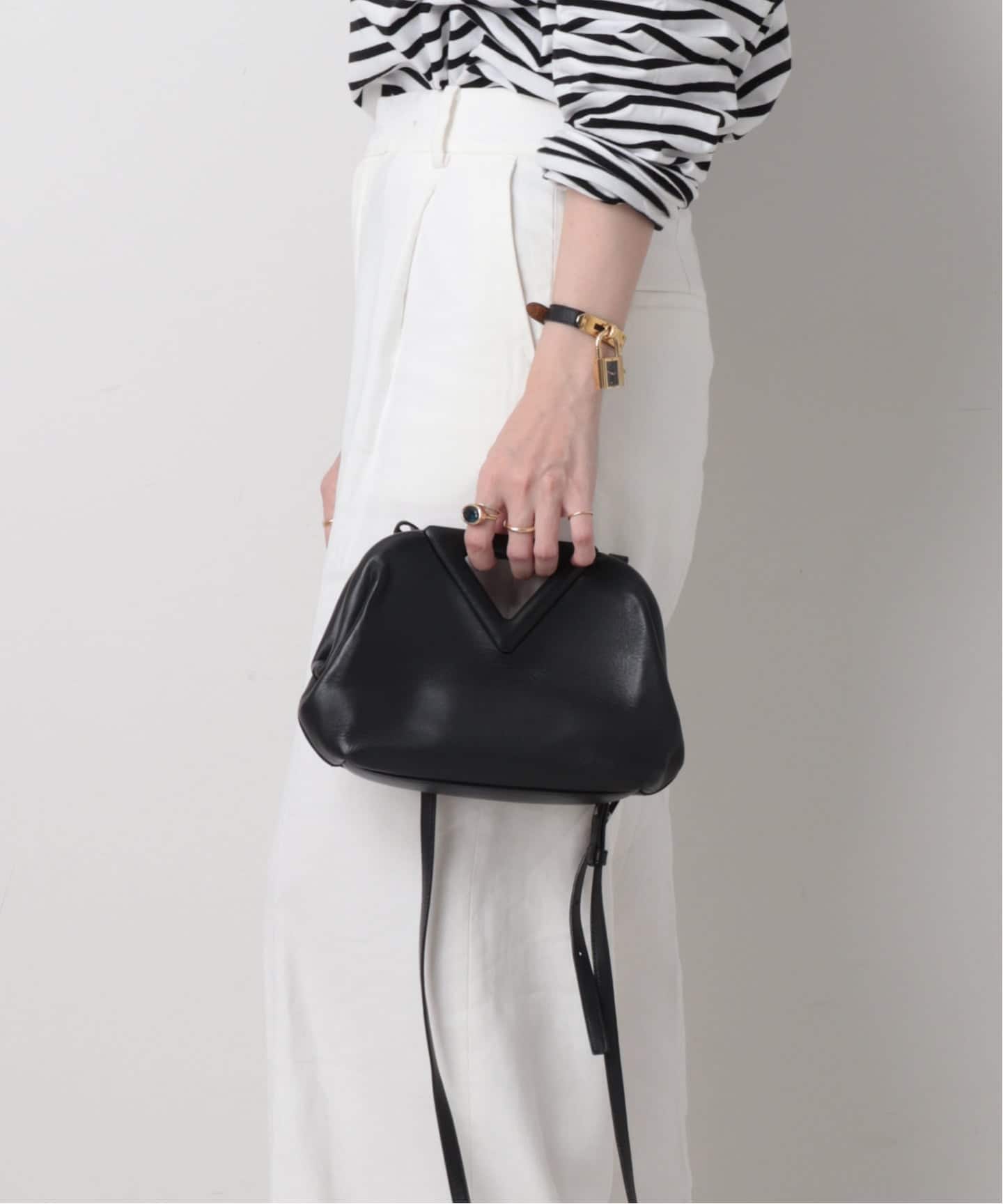 BOTTEGA VENETA/ボッテガ ヴェネタ】Point shoulder（ハンドバッグ