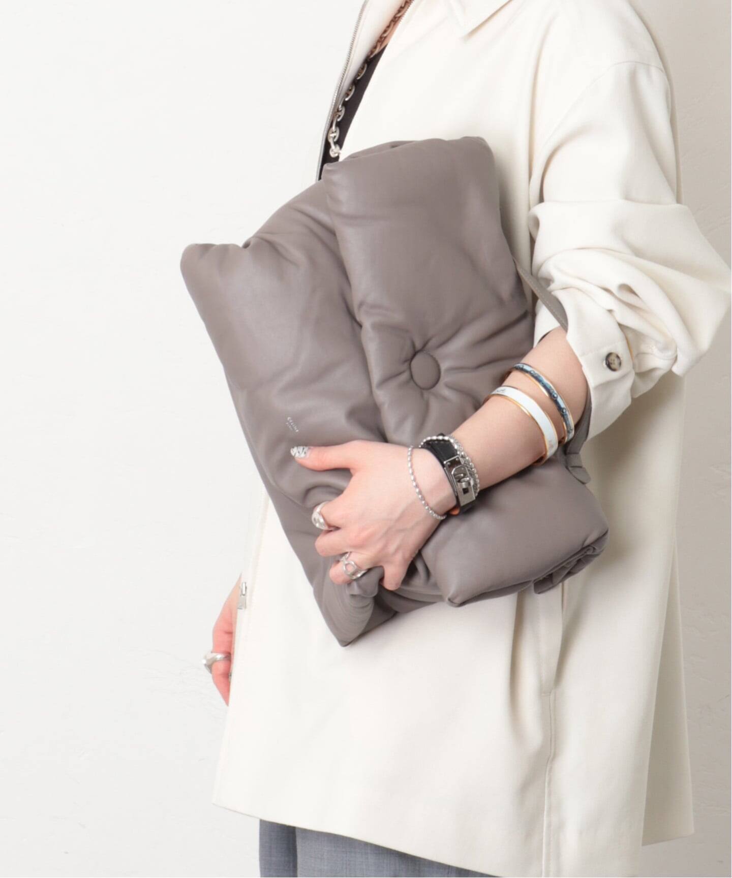 CELINE/セリーヌ】Pillow handbag（ハンドバッグ）｜ENSEMBLE