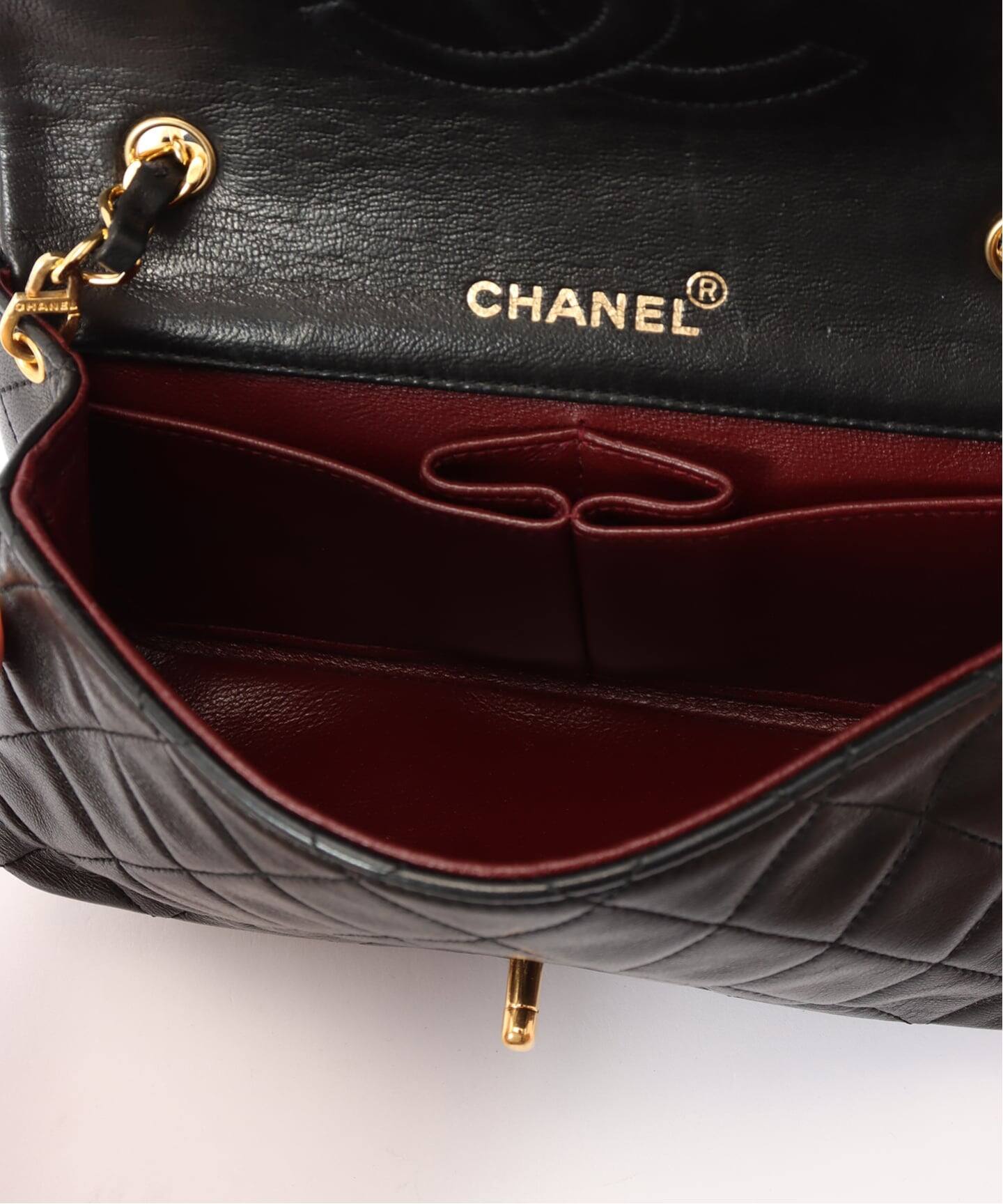 VINTAGE CHANEL/シャネル】 Matelasse チェーンショルダーバッグ 19fl