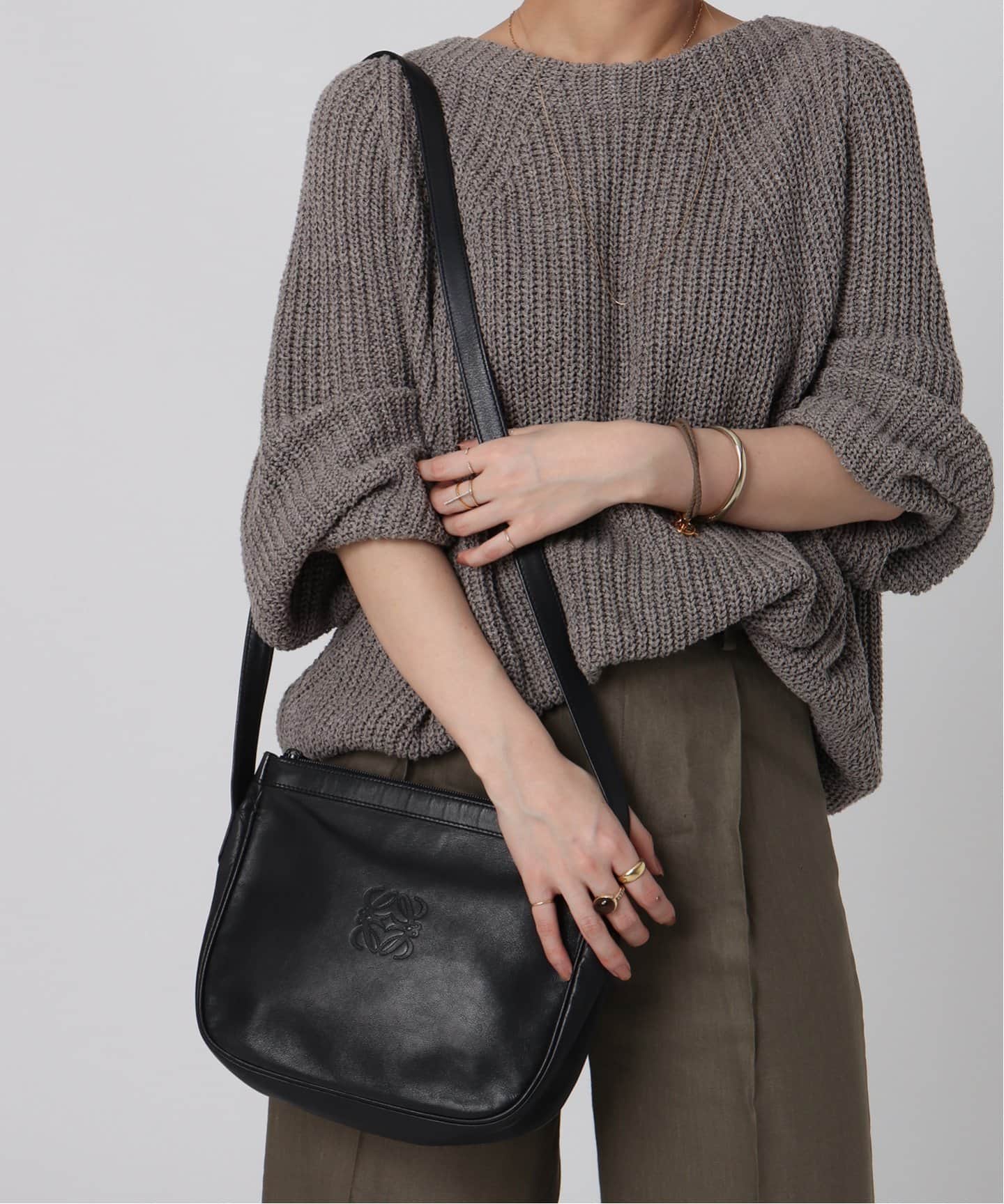 VINTAGE LOEWE/ロエベ】Anagram ショルダーバッグ（ショルダーバッグ