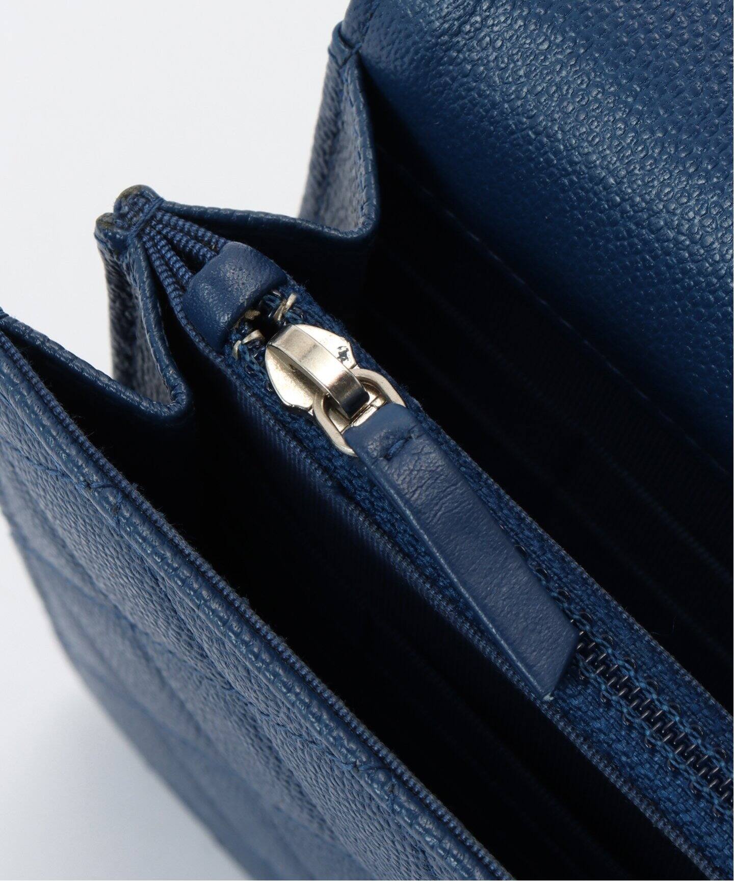 VINTAGE シャネル トレンディ チェーンウォレット ブルー 中古・古着通販】CHANEL (シャネル) マトラッセ チェーン