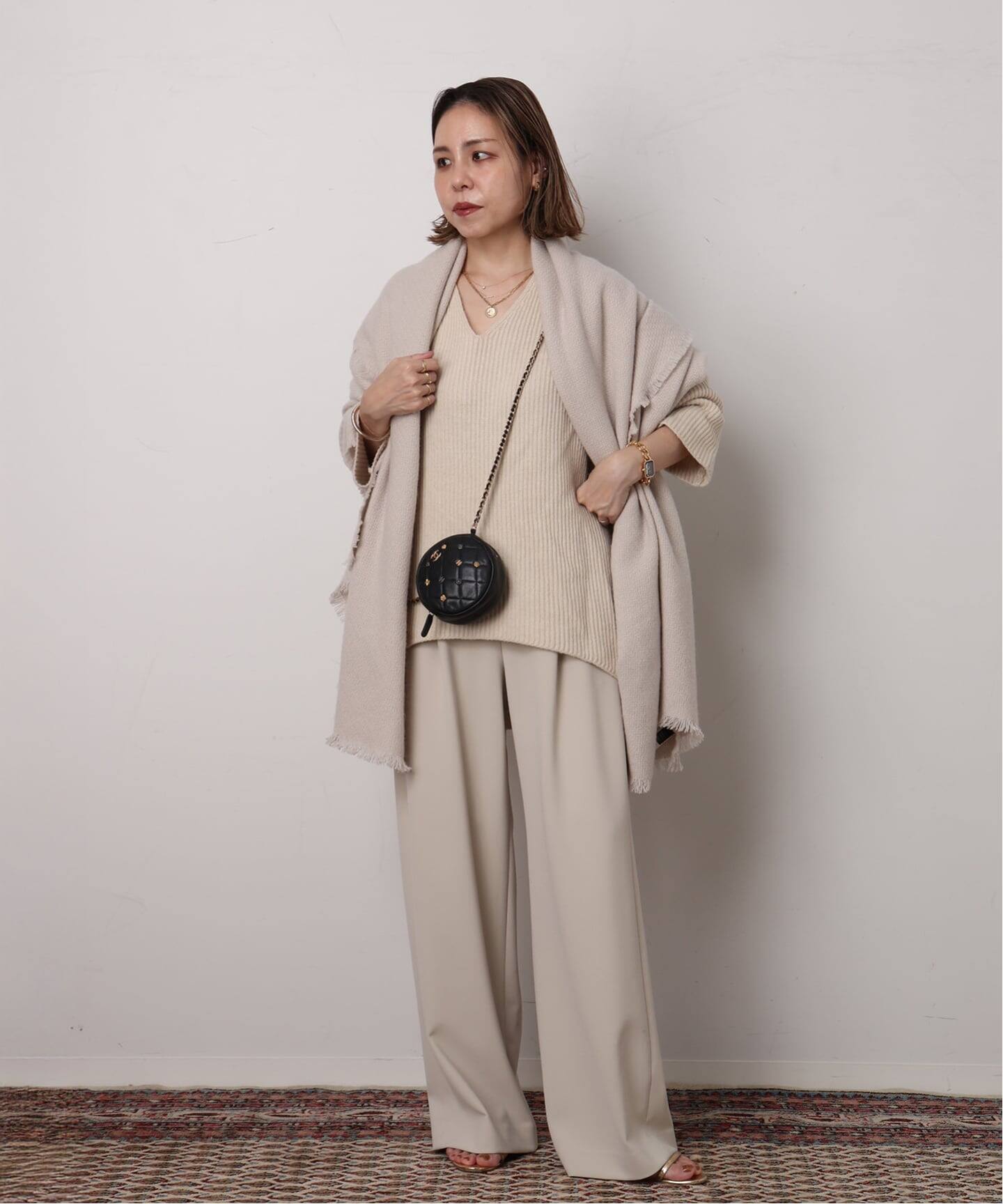 VINTAGE CHANEL Matelasse  ラウンドショルダーバッグ VINTAGE CHANEL/シャネル】 Matelasse アイコン ラウンドショルダー