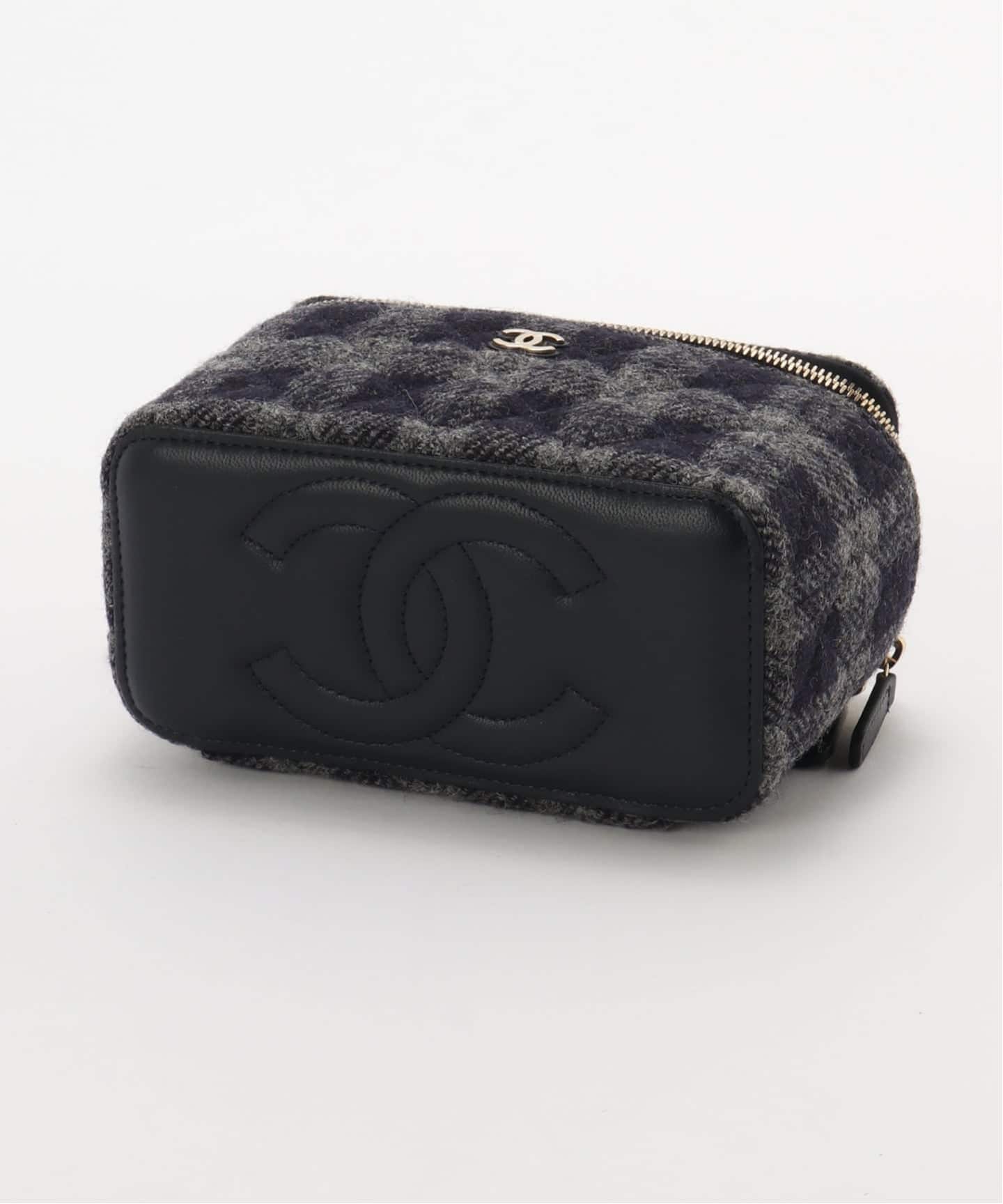 CHANELミニヴァニティショルダーバッグ　新品未使用 CHANEL/シャネル】ミニバニティショルダーバッグ（ショルダーバッグ