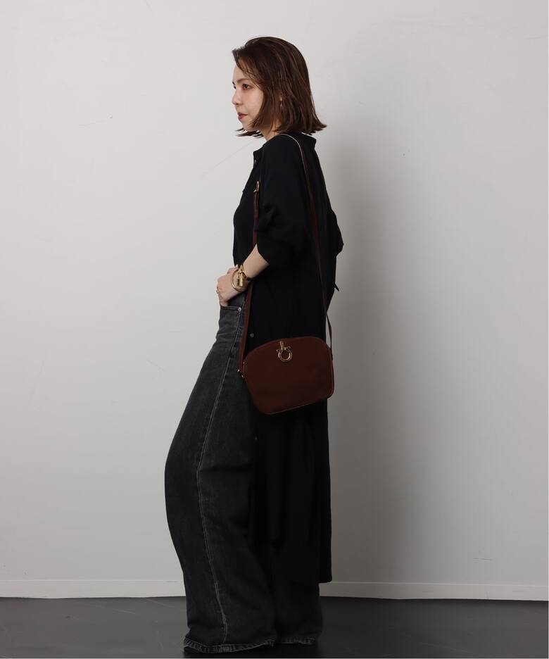 VINTAGE FERRAGAMO/フェラガモ】 Gancini ショルダーバッグ suede 