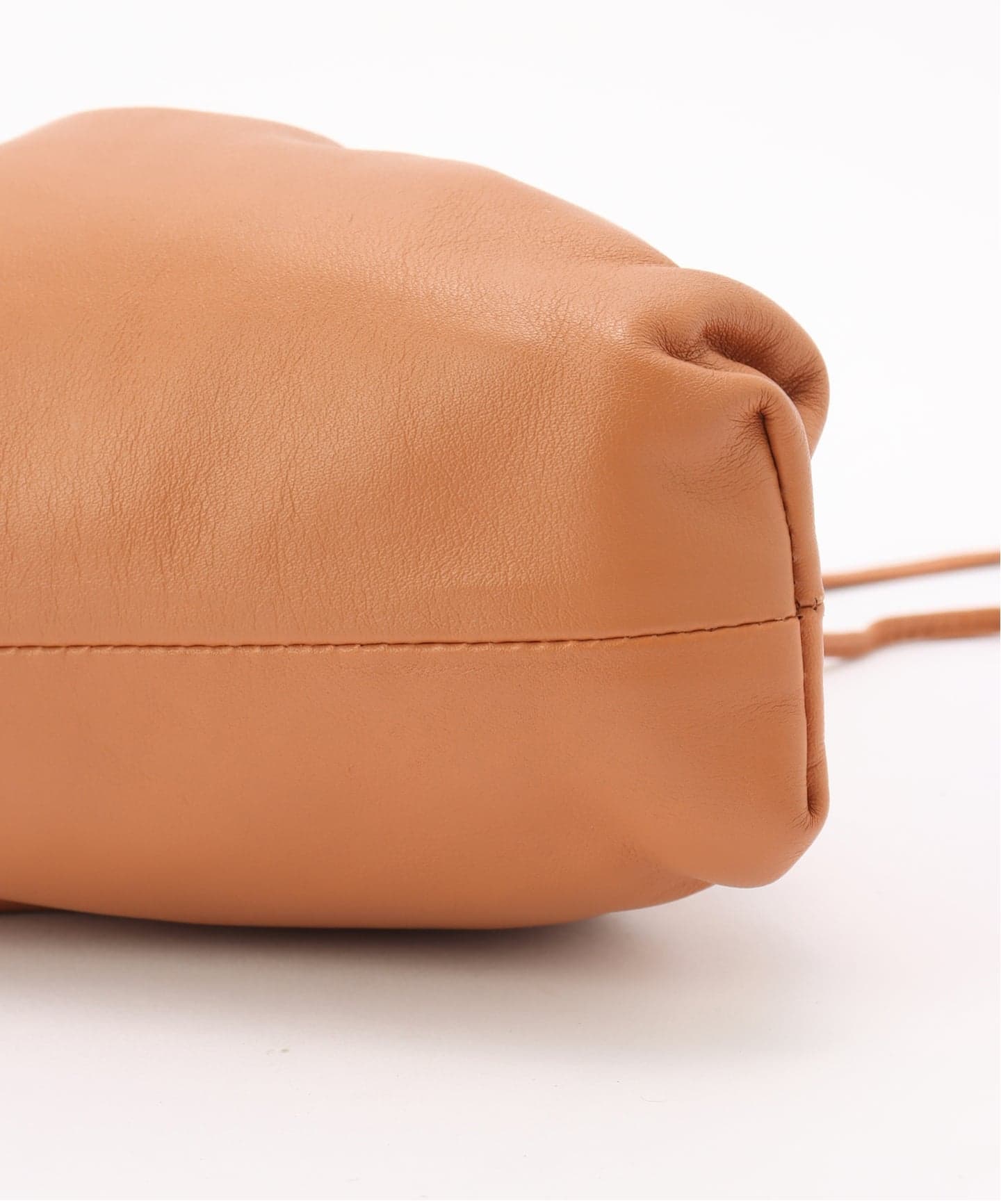 BOTTEGA VENETA/ボッテガ ヴェネタ】The pouch mini（ショルダーバッグ