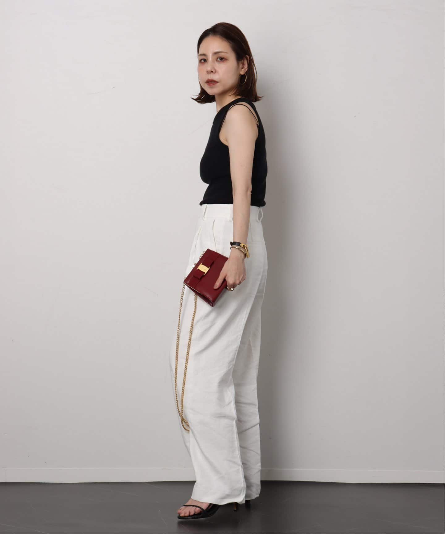 VINTAGE FERRAGAMO/フェラガモ】 Vara ミニショルダーバッグ