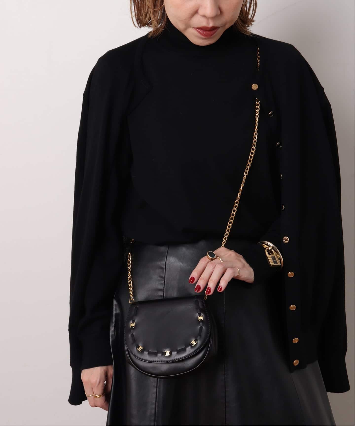 【稀少】フェラガモ ヴァラ チェーンミニバッグ ポーチ VINTAGE FERRAGAMO/フェラガモ】 Vara チェーンショルダー ミニバッグ