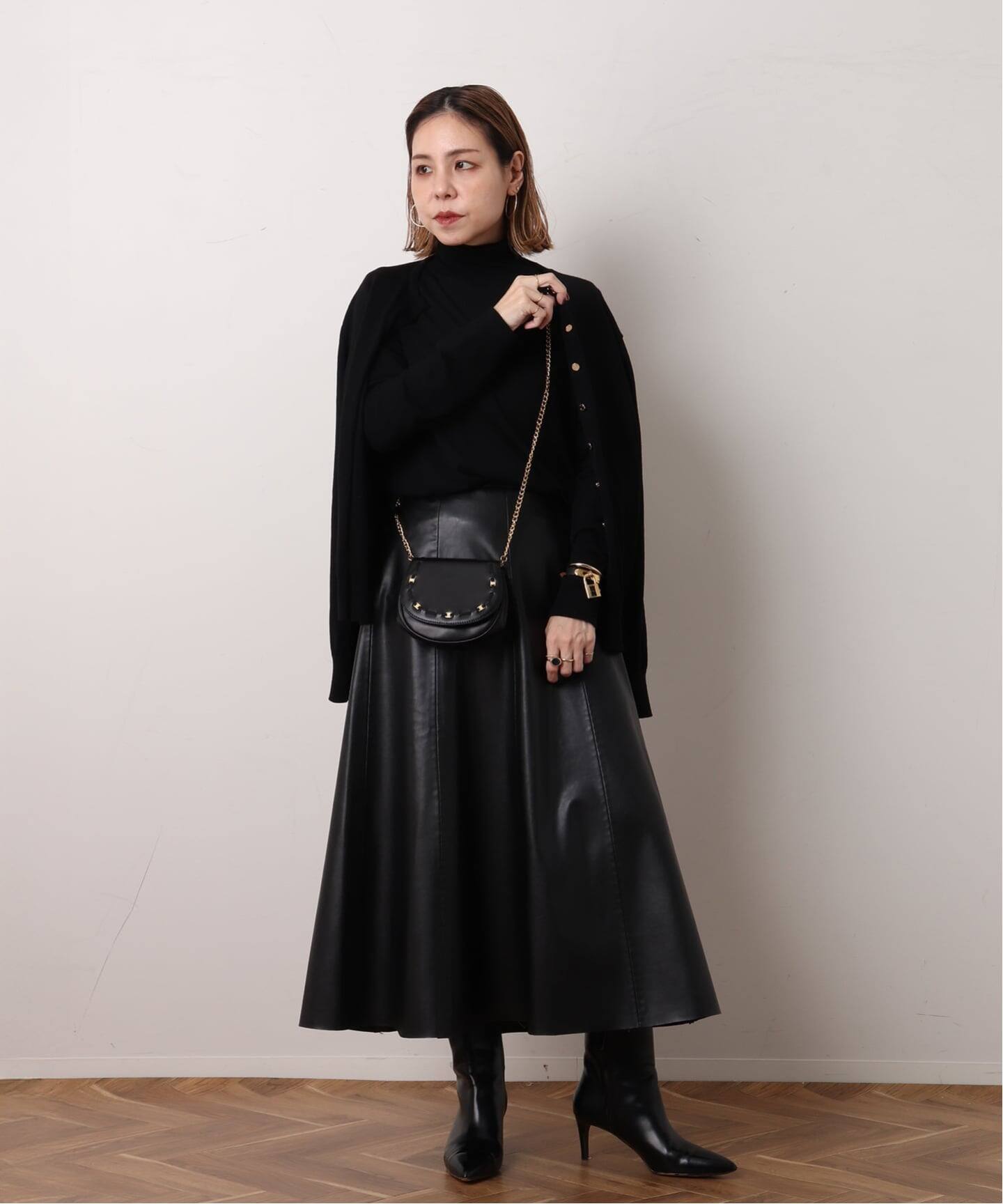 フェラガモ　ヴァラ　ミニバッグ　チェーン付き VINTAGE FERRAGAMO/フェラガモ】 Vara チェーンショルダー ミニバッグ