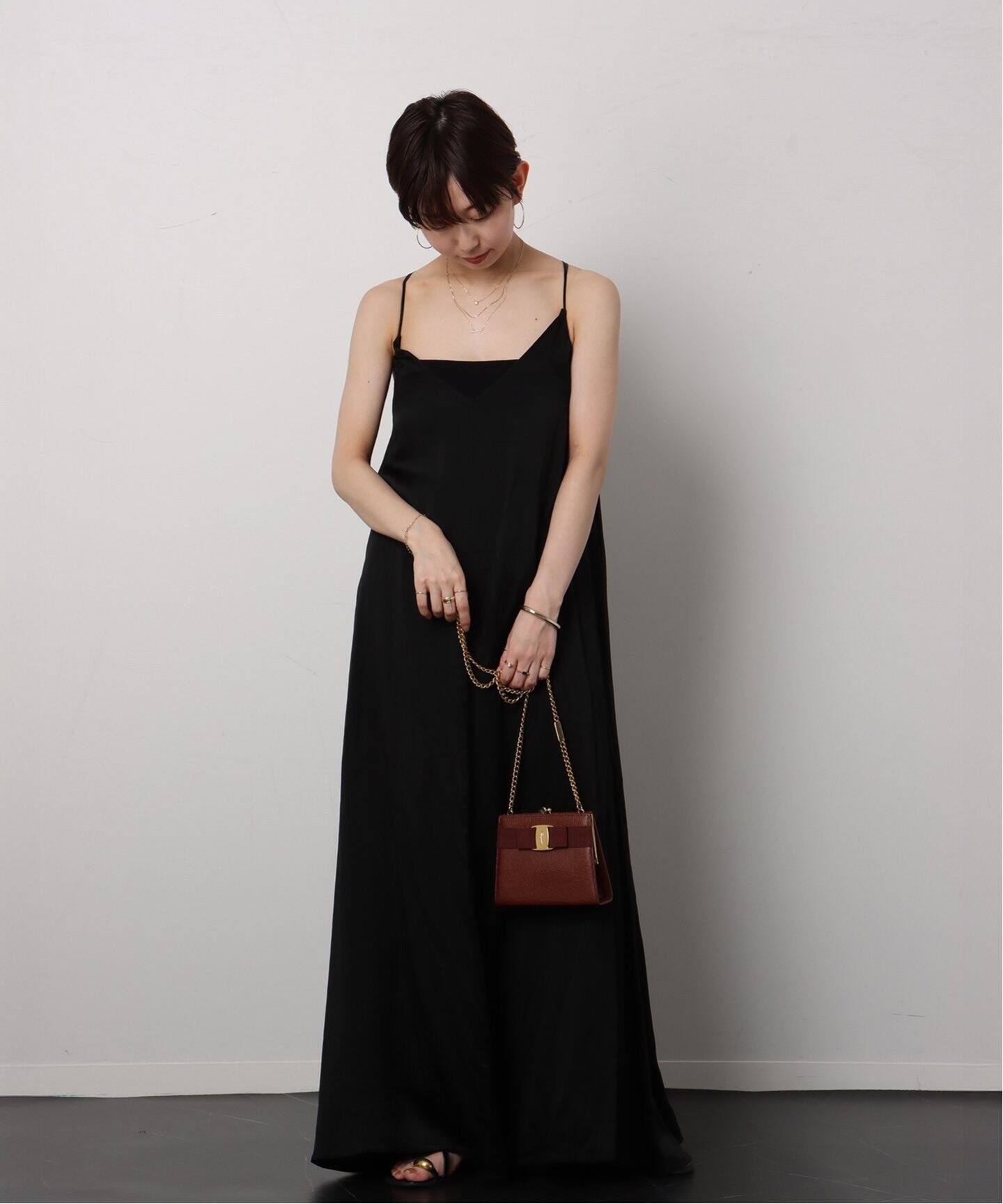 VINTAGE FERRAGAMO/フェラガモ】 Vara ミニショルダーバッグ