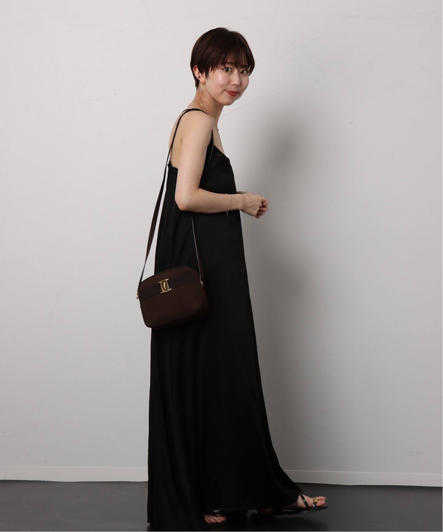 VINTAGE FERRAGAMO/フェラガモ】 Vara ショルダーバッグ suede