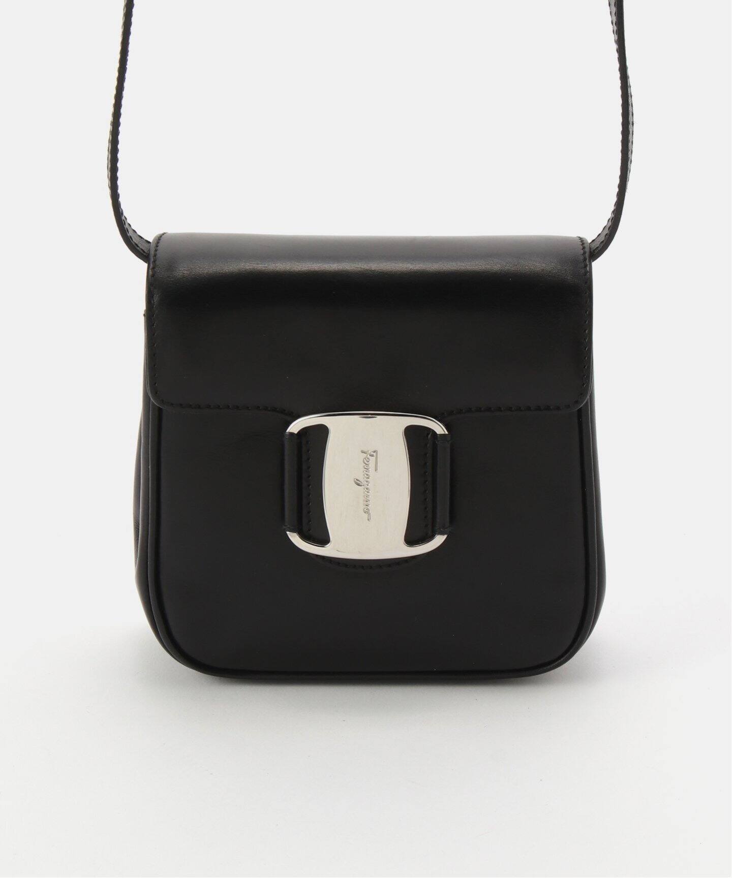 美品【フェラガモ】VARA ミニハンドバッグ ショルダーバッグ VINTAGE FERRAGAMO/フェラガモ】 Vara ミニショルダーバッグ