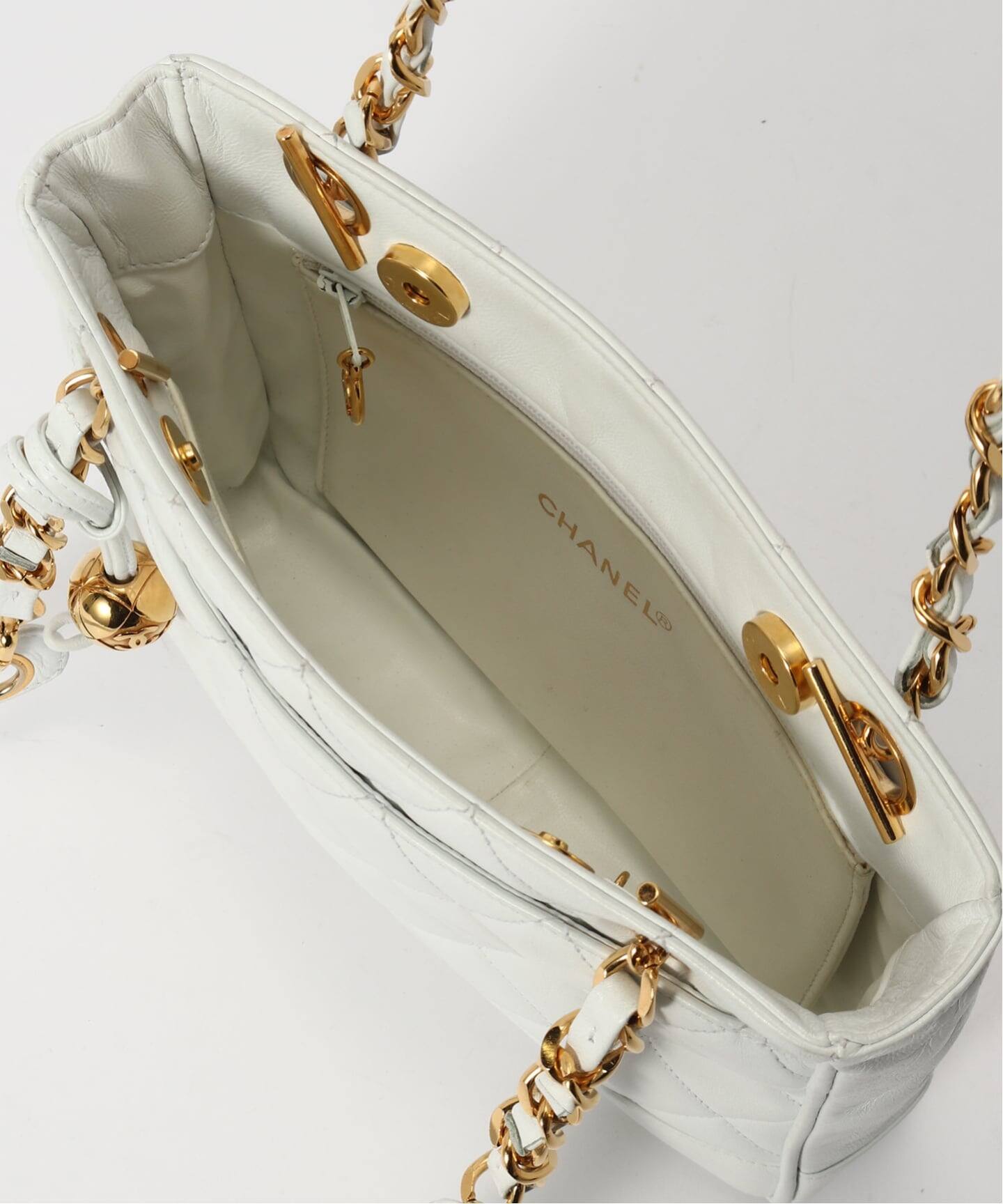VINTAGE CHANEL/シャネル】Matelasse チェーンショルダーバッグ VINTAGE CHANEL/シャネル】Matelasse チェーンショルダーバッグ