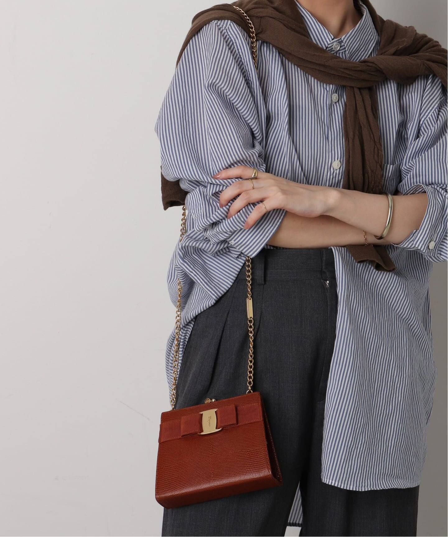 VINTAGE FERRAGAMO/フェラガモ】 Vara ミニショルダーバッグ