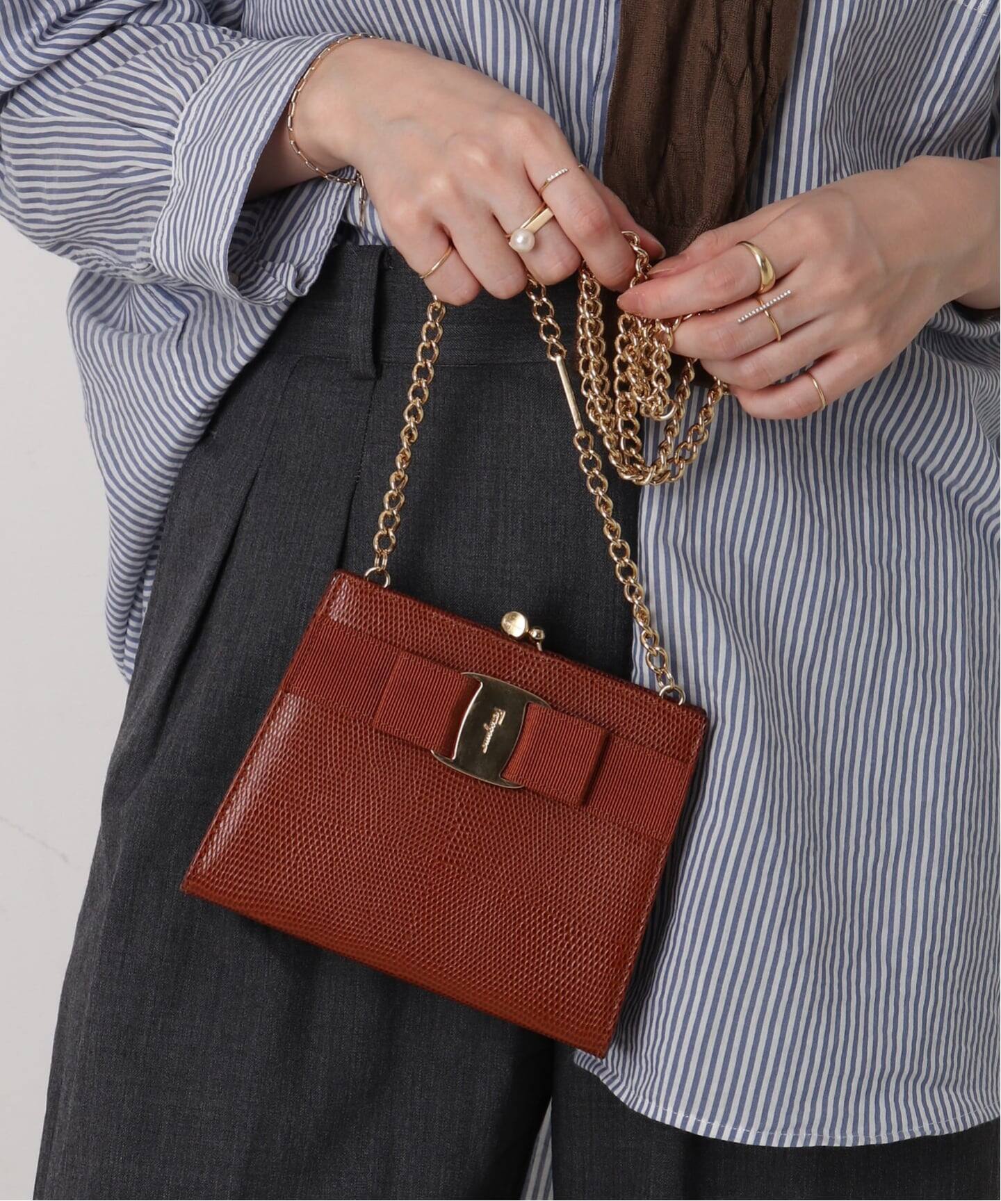 VINTAGE FERRAGAMO/フェラガモ】 Vara ミニショルダーバッグ 