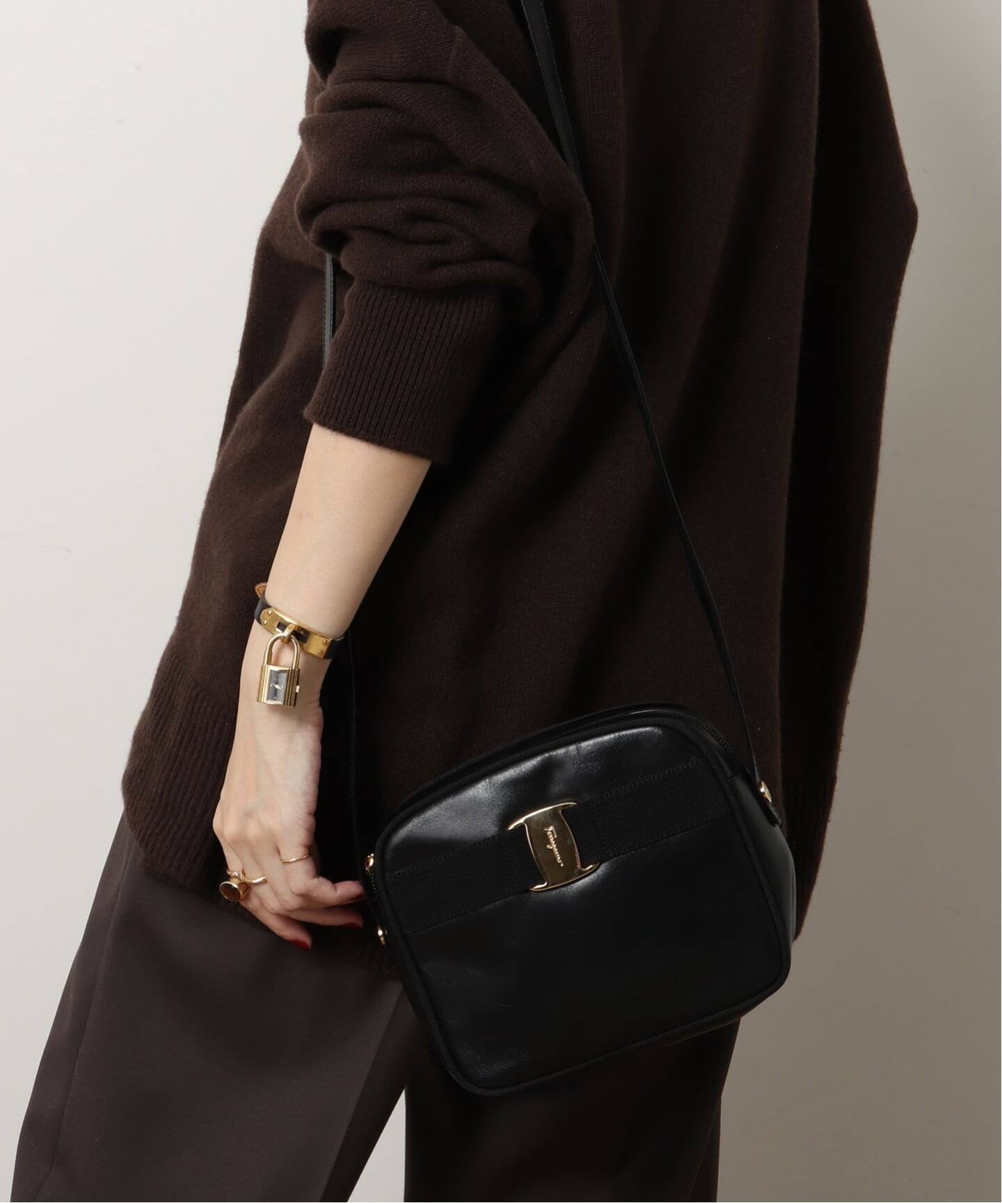 VINTAGE FERRAGAMO/フェラガモ】 Vara ショルダー バッグ（ショルダー 
