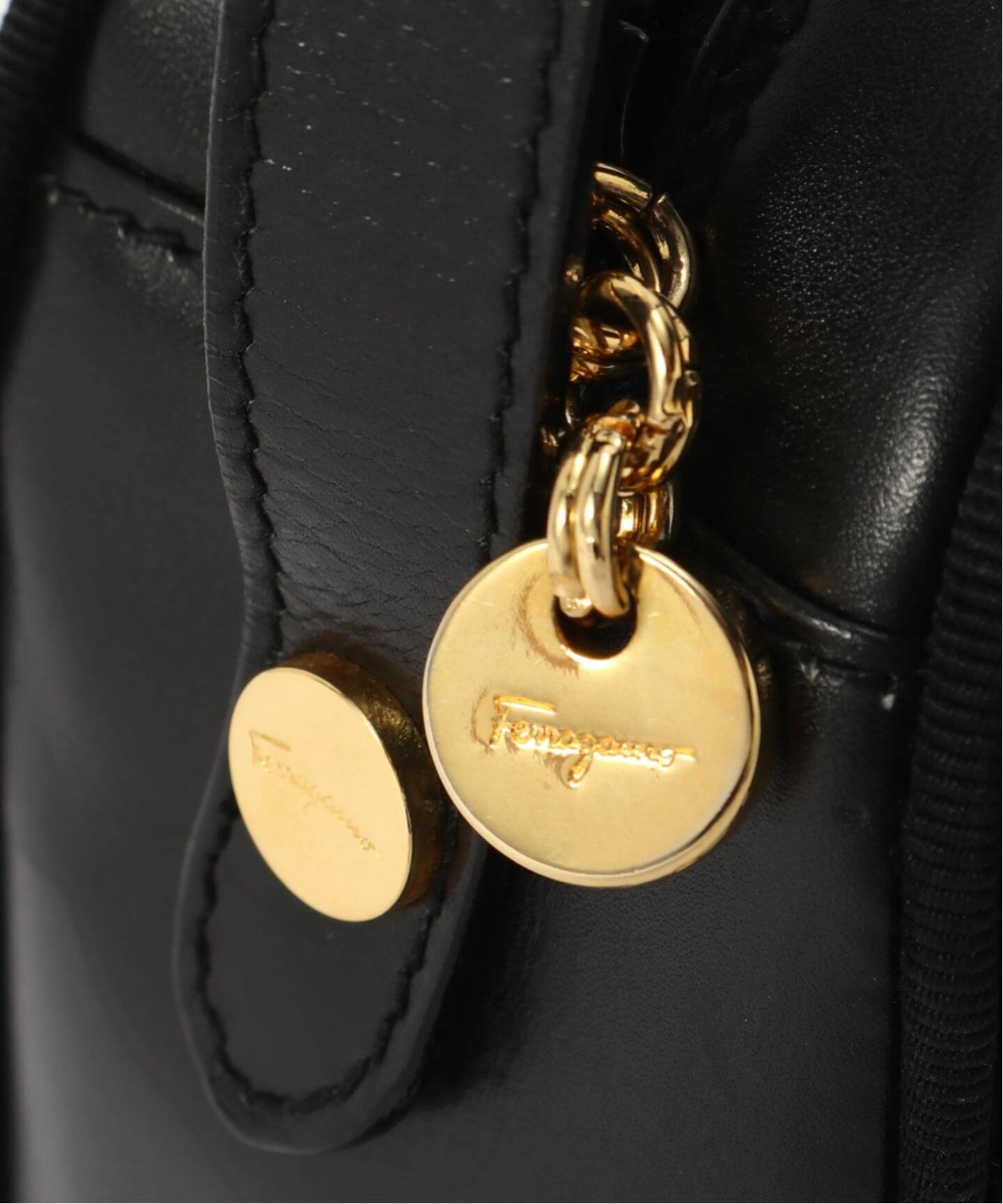 VINTAGE FERRAGAMO/フェラガモ】 Vara ショルダー バッグ（ショルダー