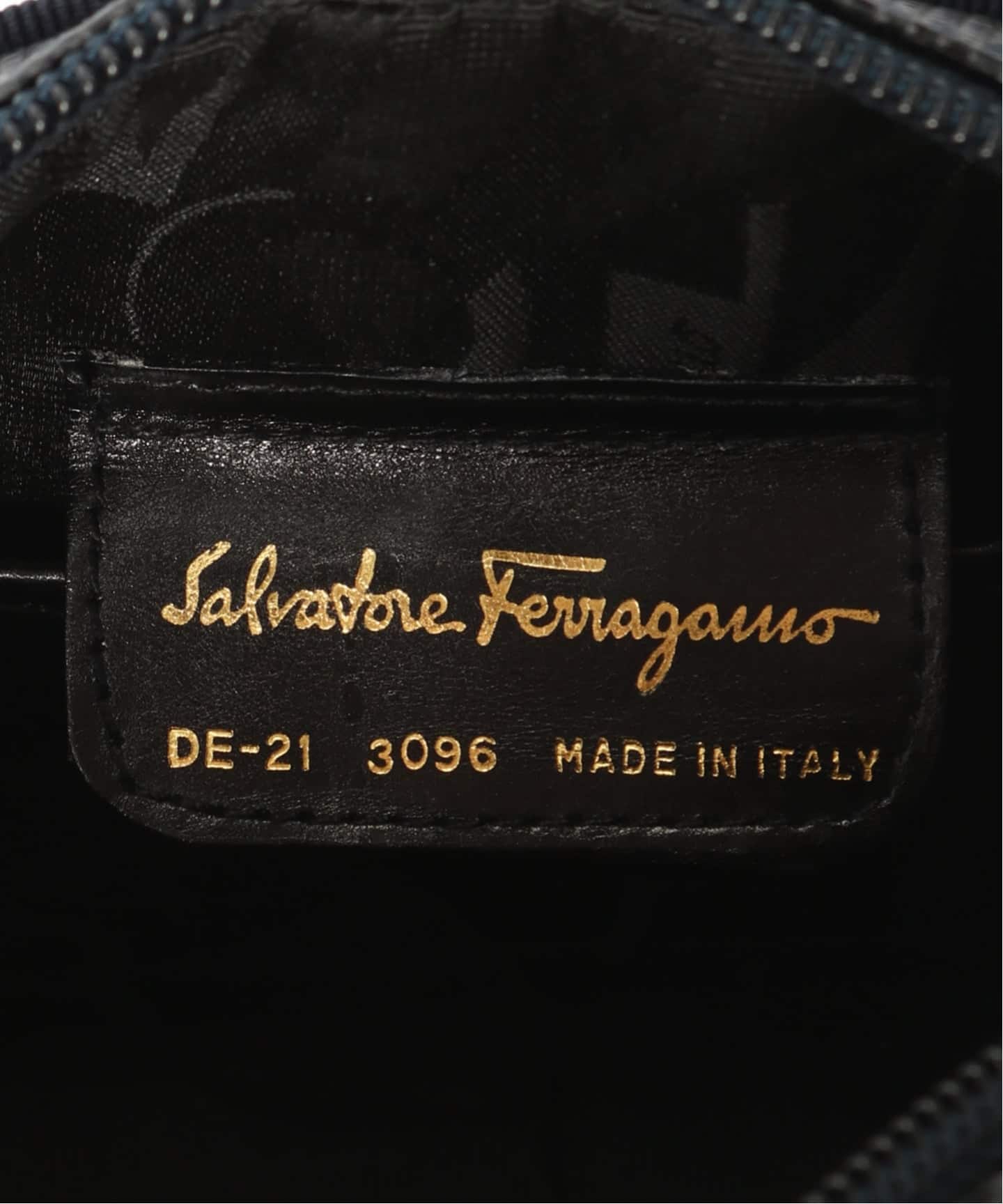 VINTAGE FERRAGAMO/フェラガモ】 Vara ショルダー バッグ lizard