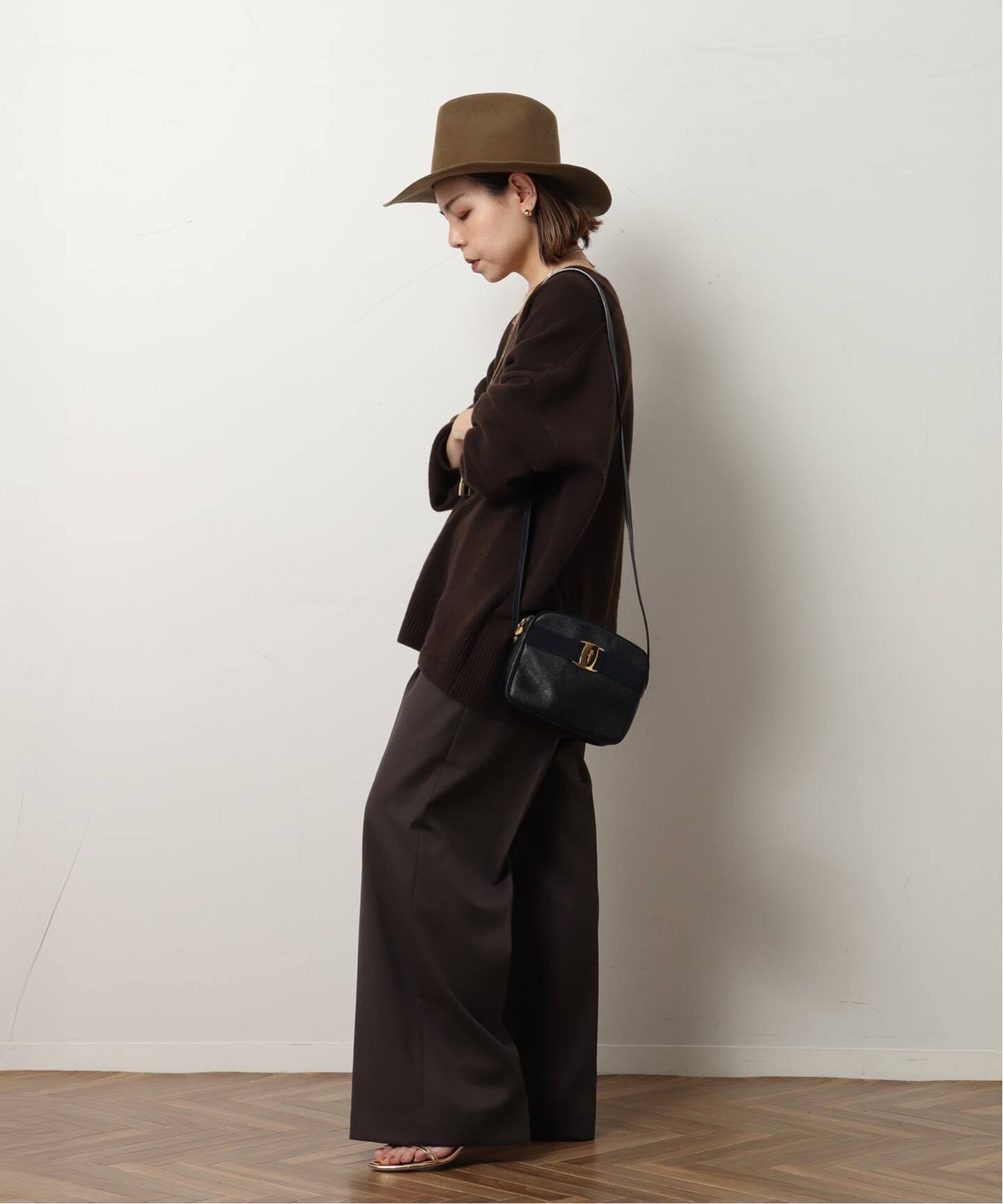 VINTAGE FERRAGAMO/フェラガモ】 Vara ショルダー バッグ lizard