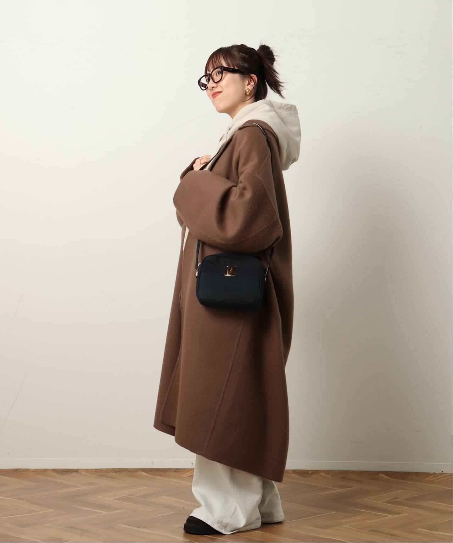VINTAGE FERRAGAMO/フェラガモ】 Vara ショルダー バッグ suede