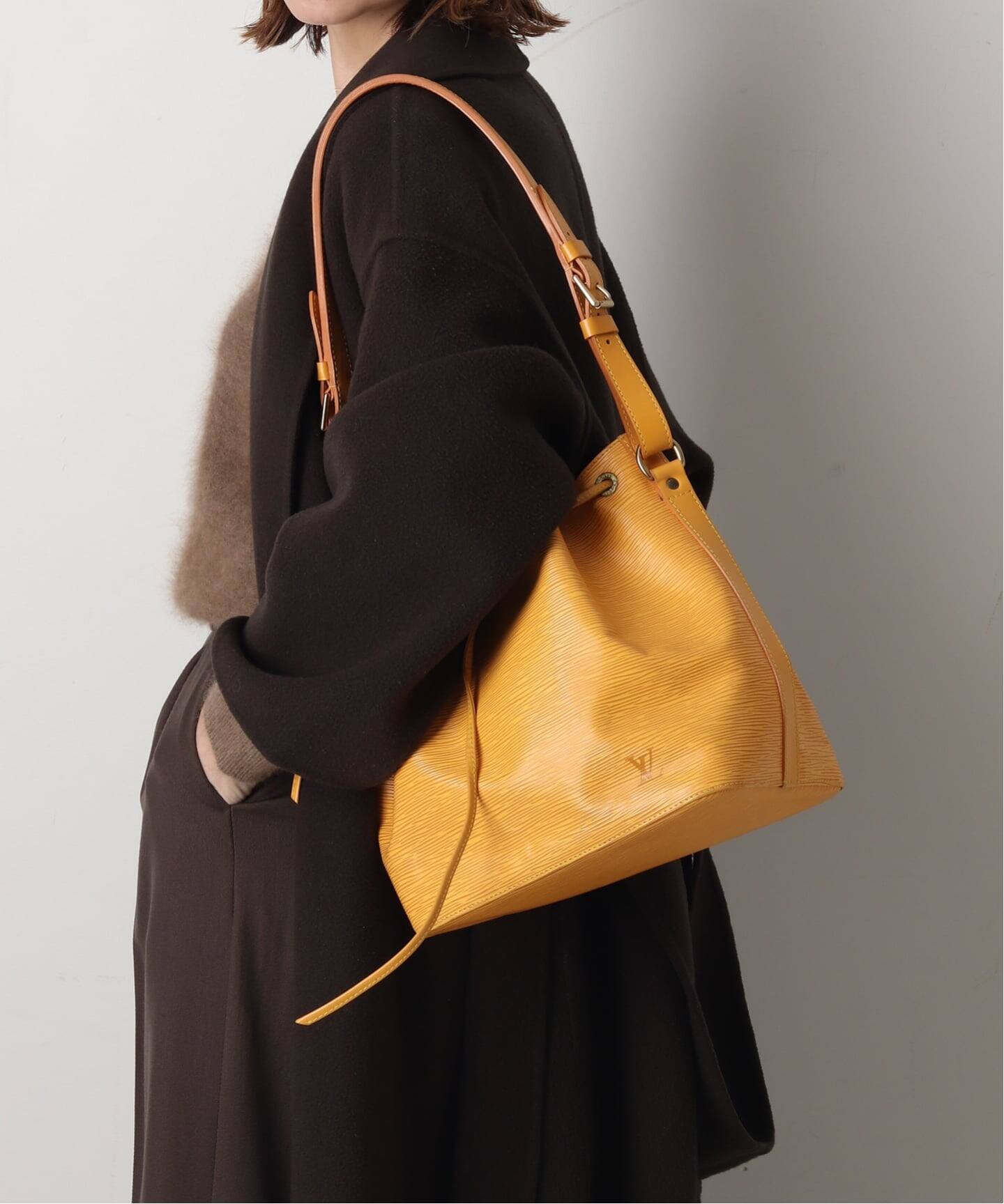 VINTAGE LOUIS VUITTON/ルイ ヴィトン】Petit noe epi（ショルダー 