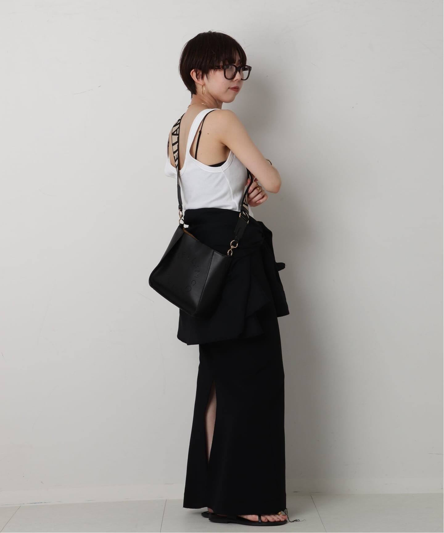 美品 ステラマッカートニー サークルロゴ クロスボディ ショルダーバッグ 黒 STELLA McCARTNEY/ステラ マッカートニー】Logo crossbody bag
