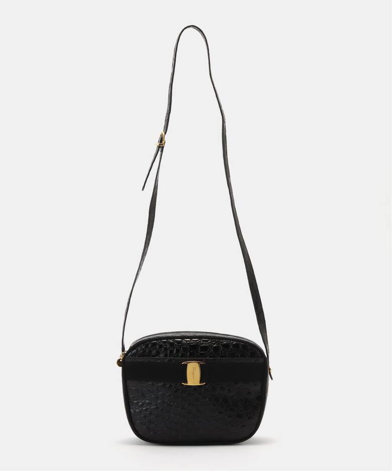 フェラガモ ショルダーバッグ ヴァラ 21 5250 ブラック ゴールド金具 