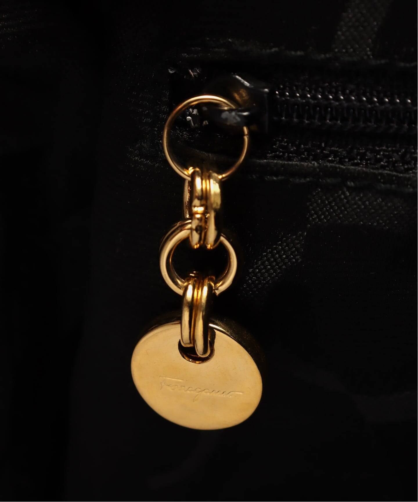 希少カラー Salvatore Ferragamo フェラガモ VARA VINTAGE FERRAGAMO/フェラガモ】 Vara トートバッグ（トート