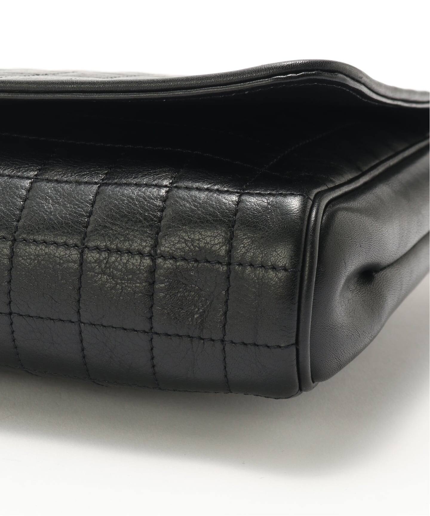 セリーヌ CELINE チェーンショルダーバッグ 黒モノクローム セリーヌ新作チェーンバッグ「マトラッセ モノクローム」輝く