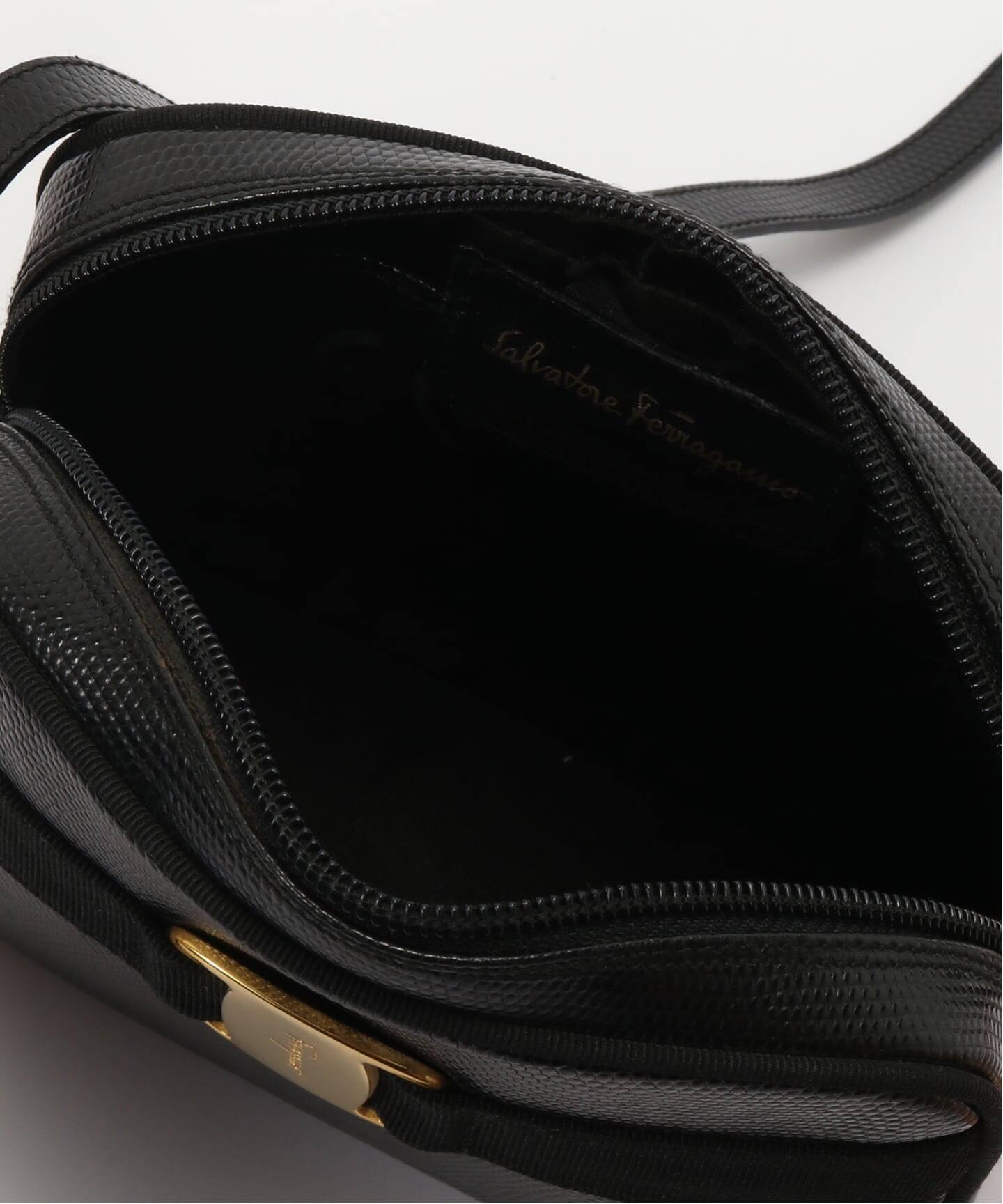 VINTAGE FERRAGAMO/フェラガモ】 Vara ショルダーバッグ（ショルダー