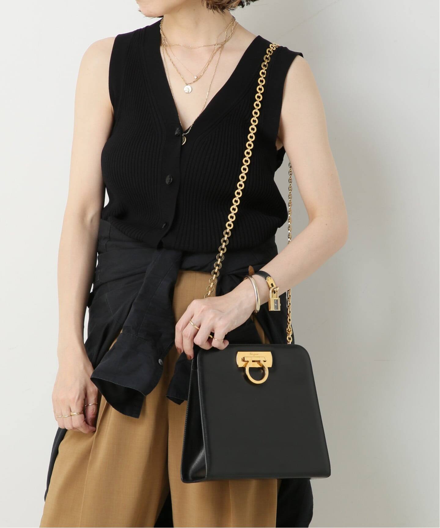 VINTAGE FERRAGAMO/フェラガモ】Gancini チェーンショルダーバッグ