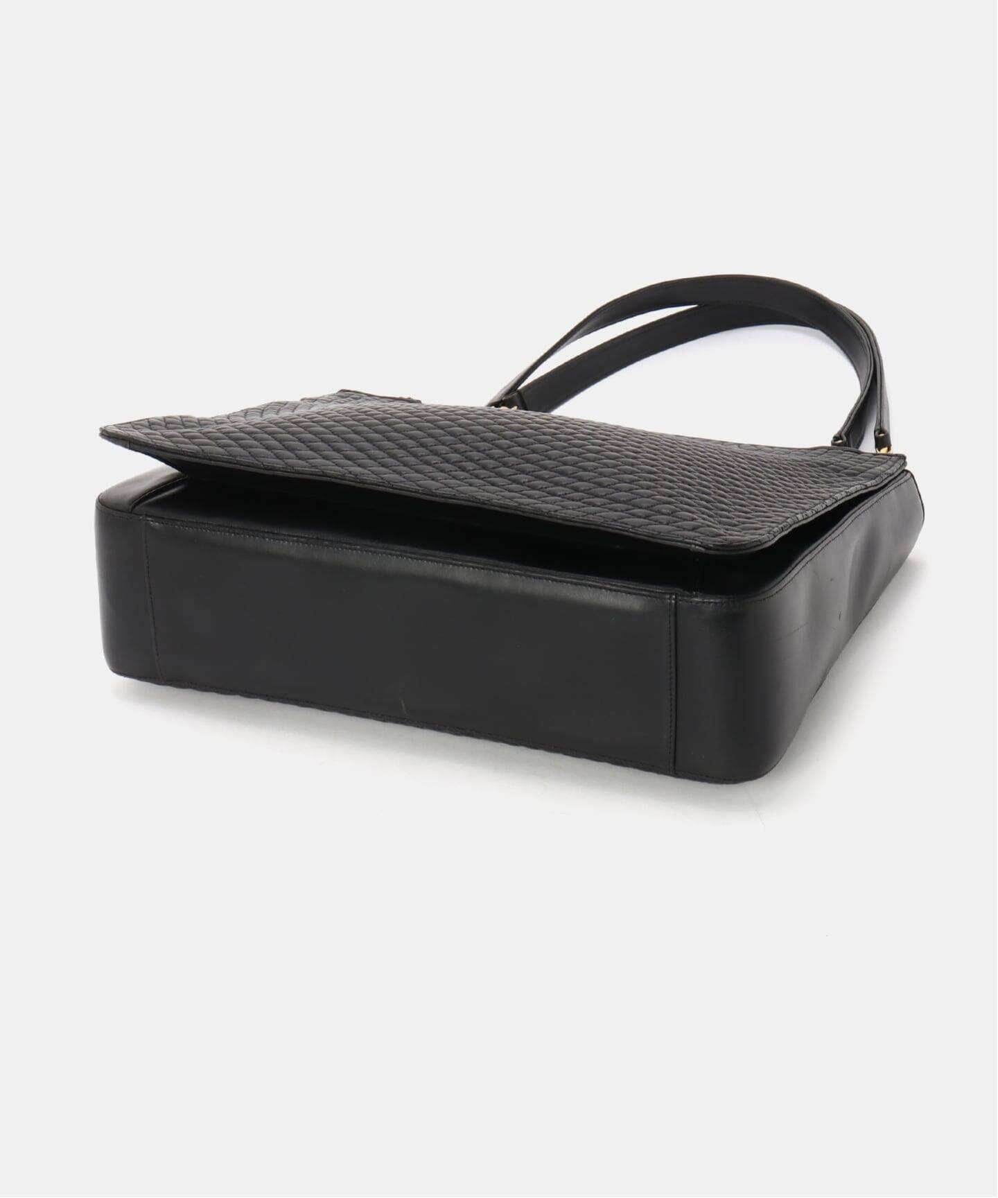 BALLYバリー　チェーンショルダーバッグ　ライオン BALLY】【フリンジ】バリー『キルティング チェーンショルダーバッグ