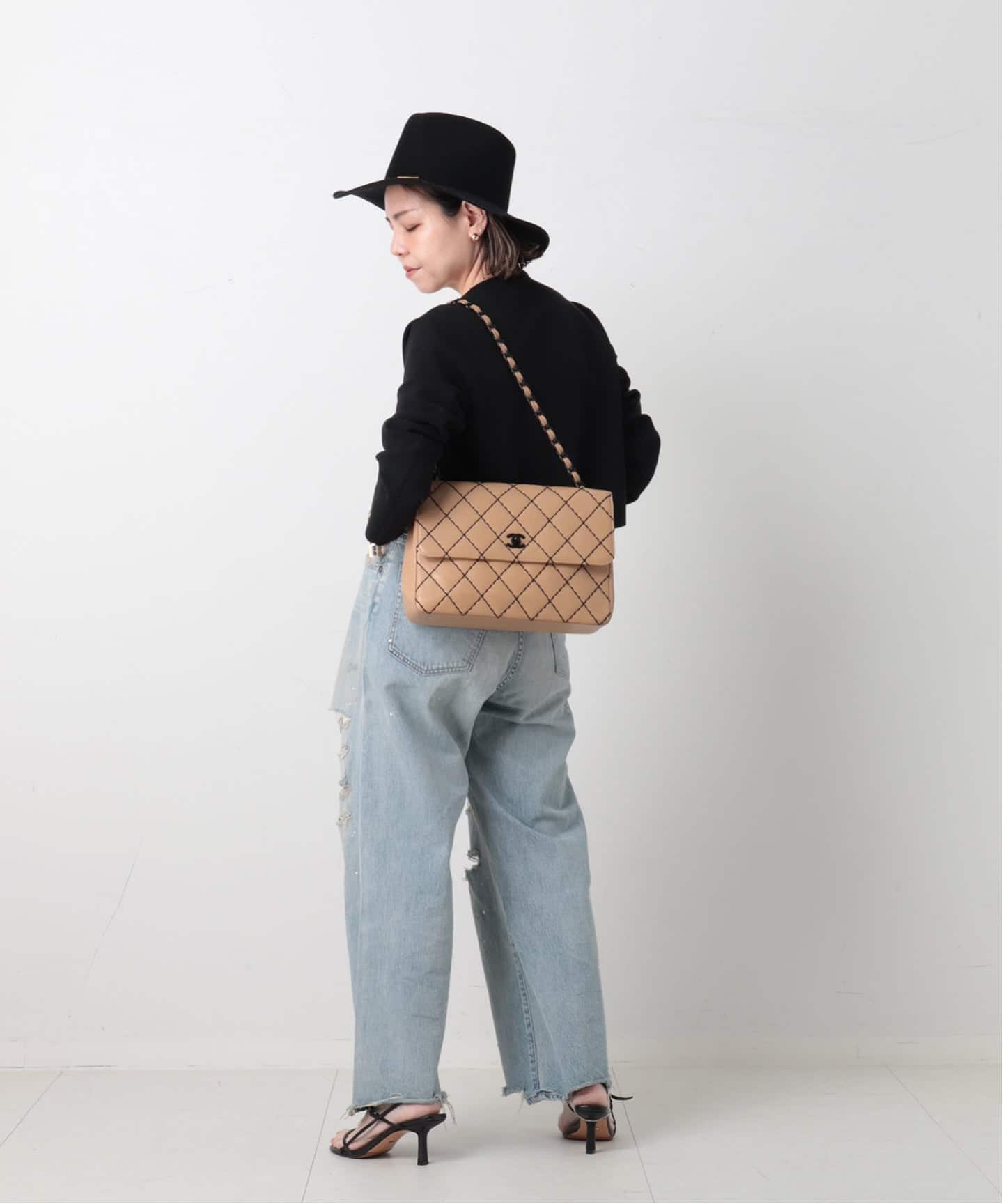 VINTAGE CHANEL/シャネル】Wild stitch チェーンショルダーバッグ 30