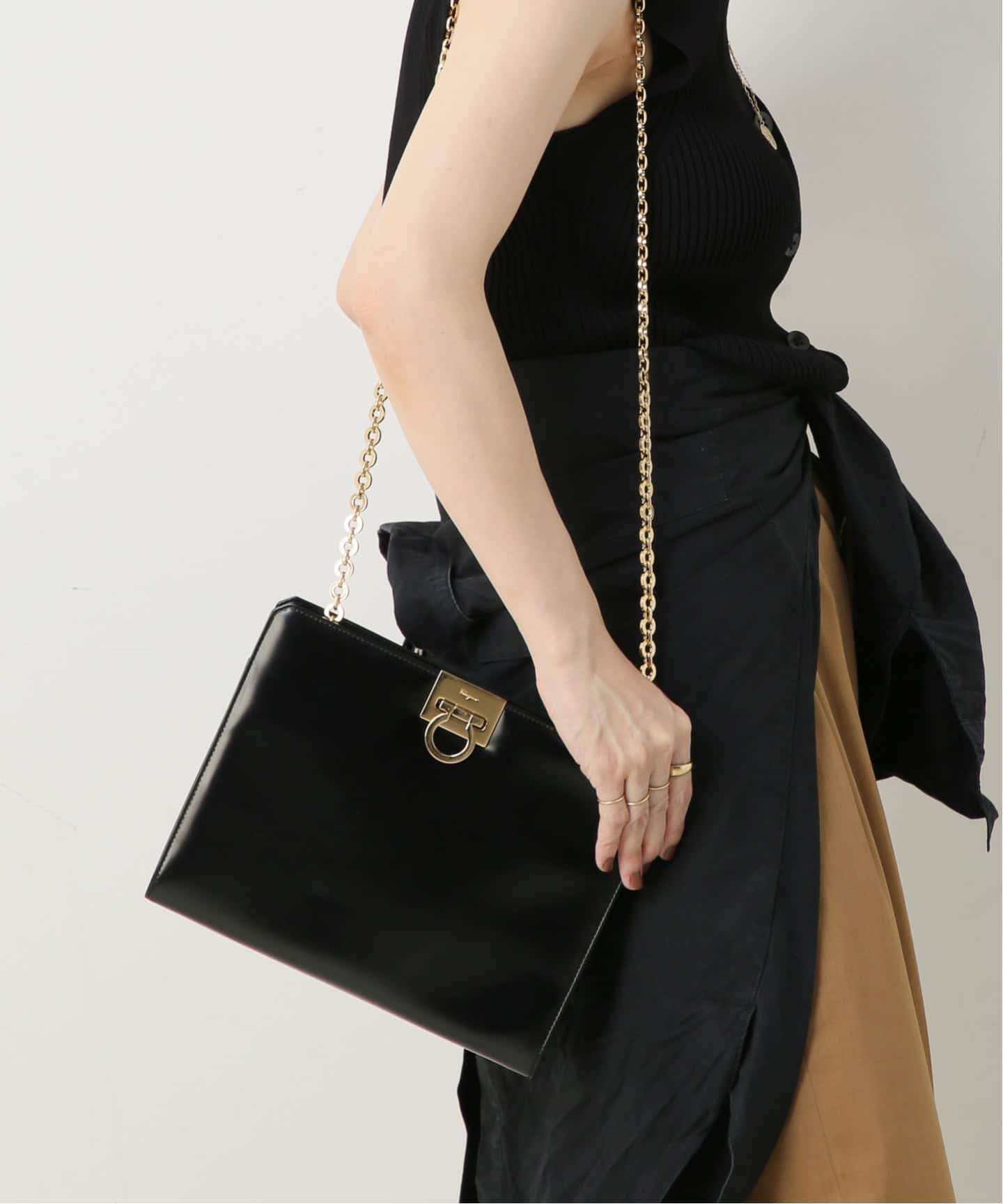 Salvatore Ferragamo フェラガモ バッグ チェーン　ショルダー VINTAGE FERRAGAMO/フェラガモ】Gancini チェーンショルダーバッグ
