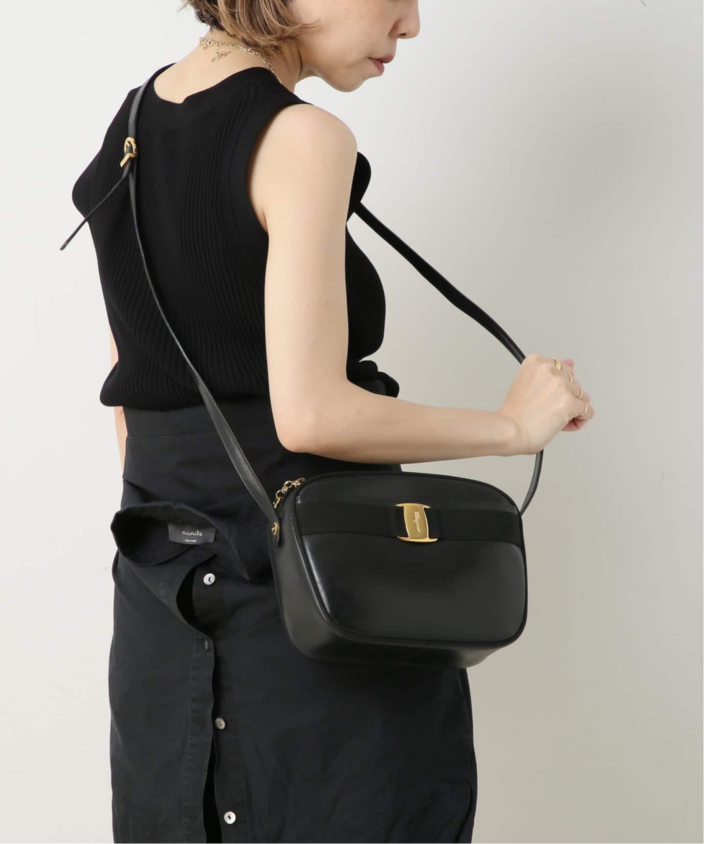 【美品・超超超レア】Ferragamo VARA ショルダーバッグ　ハンドバッグ VINTAGE FERRAGAMO/フェラガモ】 Vara ショルダーバッグ（ショルダー