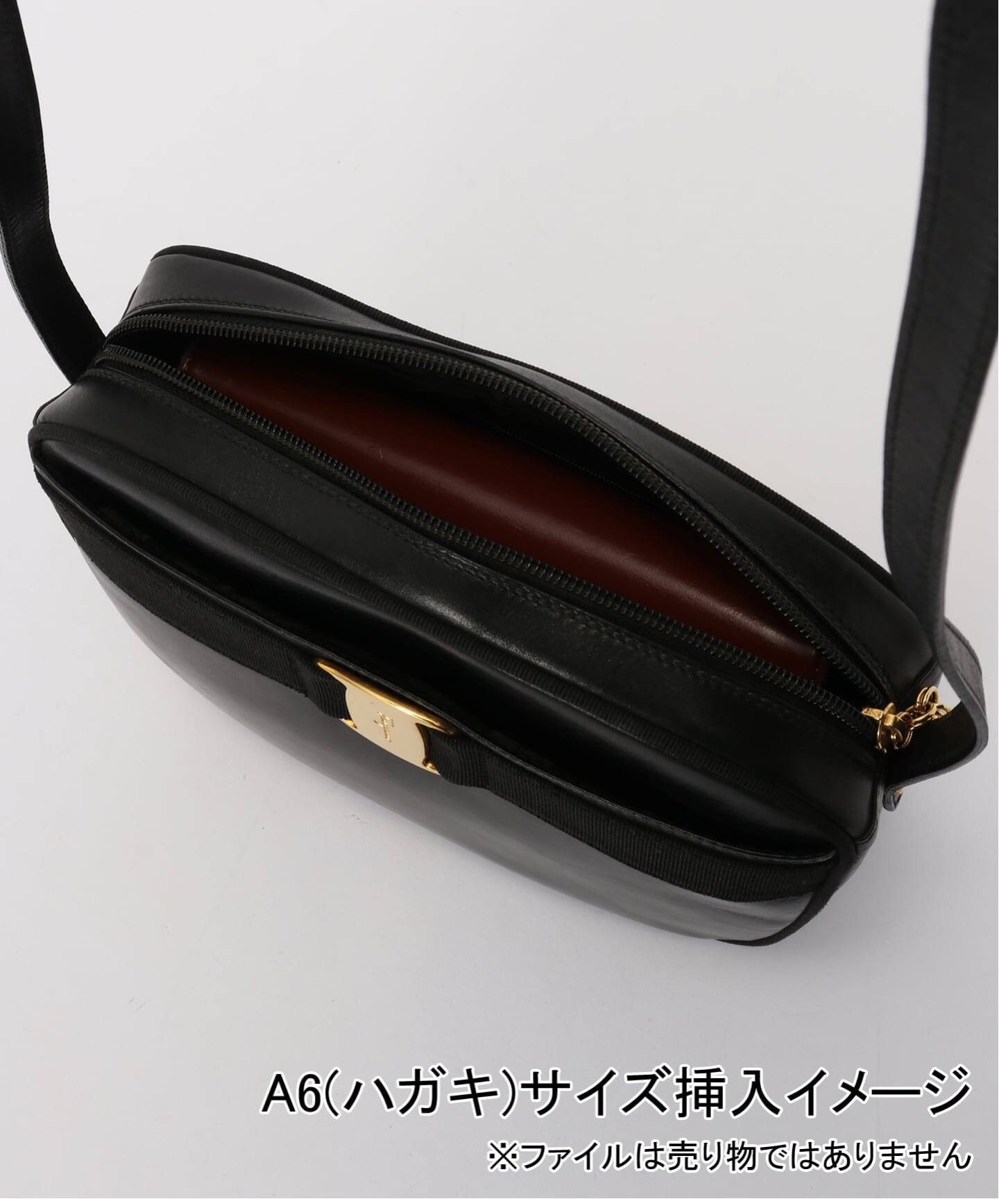 VINTAGE FERRAGAMO/フェラガモ】 Vara ショルダーバッグ（ショルダー